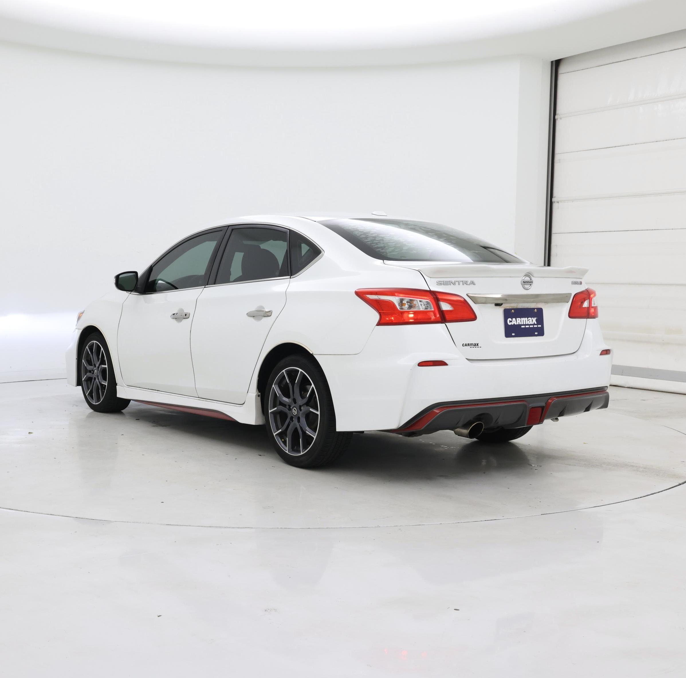 Thumbnail: 2017 Nissan Sentra - 2