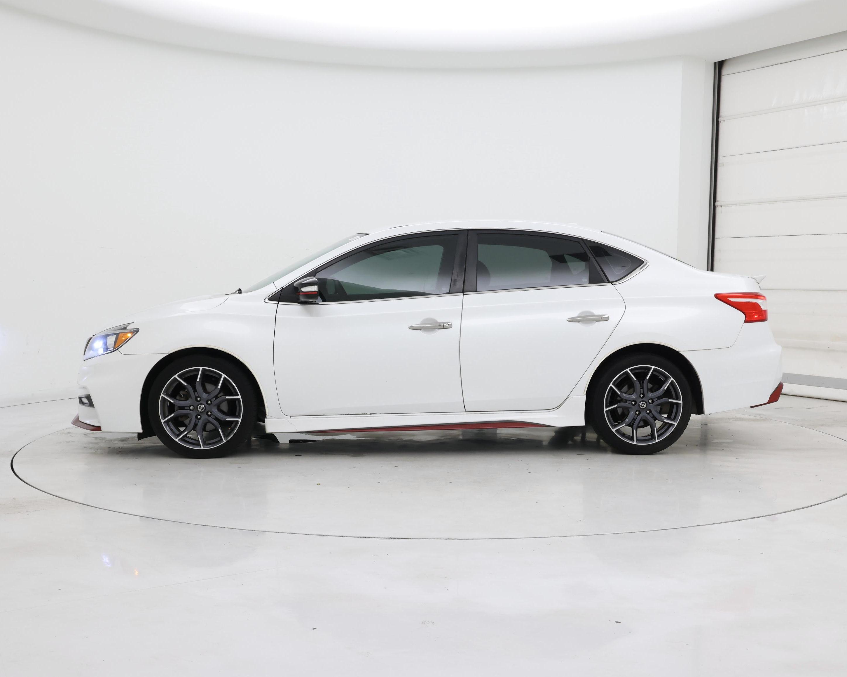 Thumbnail: 2017 Nissan Sentra - 3