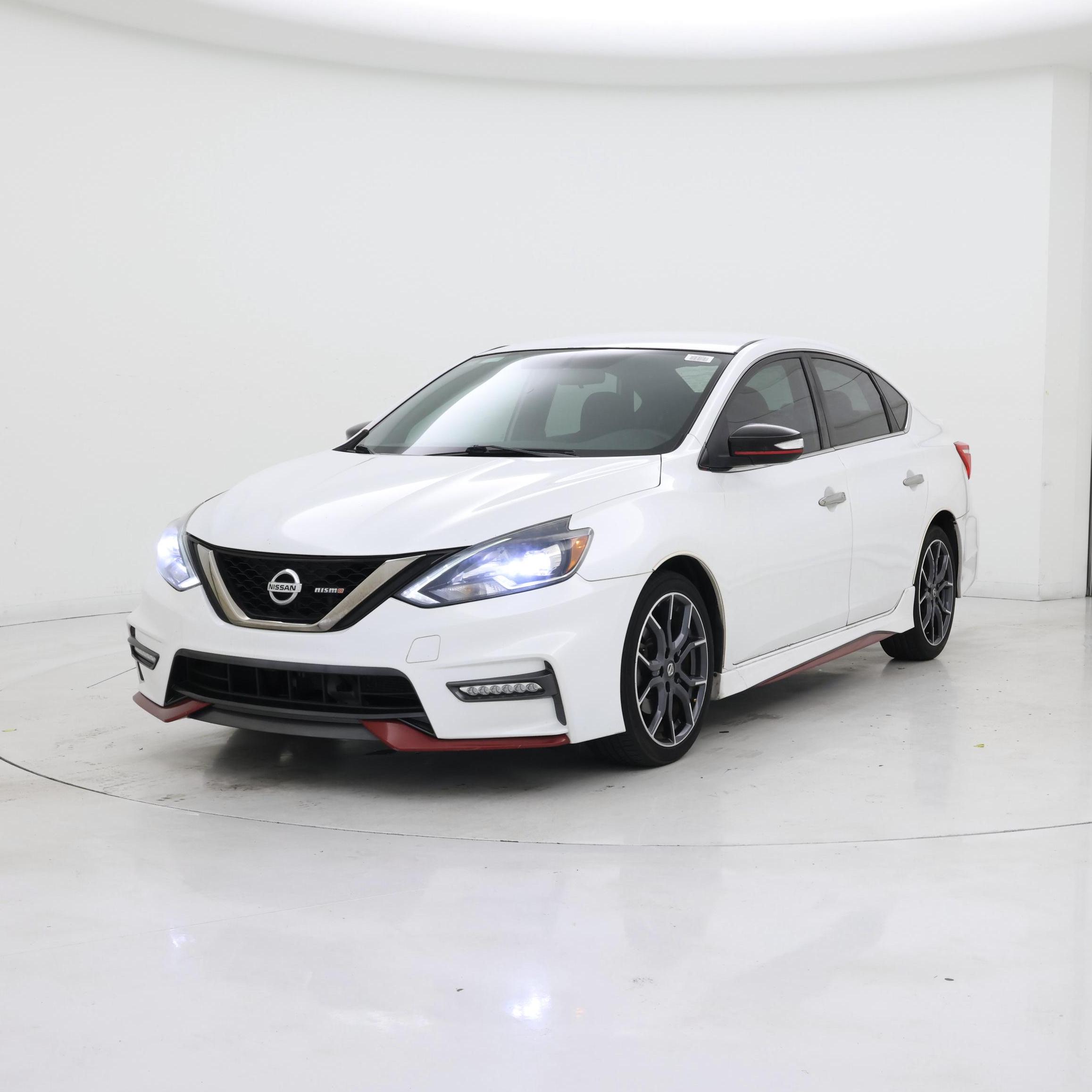 Thumbnail: 2017 Nissan Sentra - 4