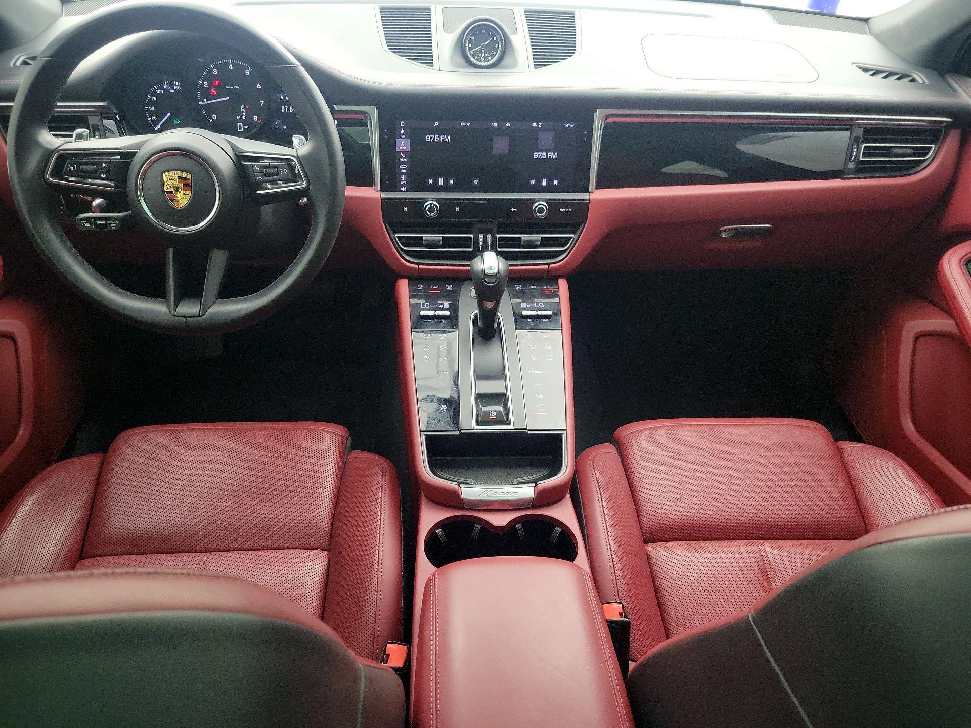 Thumbnail: 2023 Porsche Macan - 9