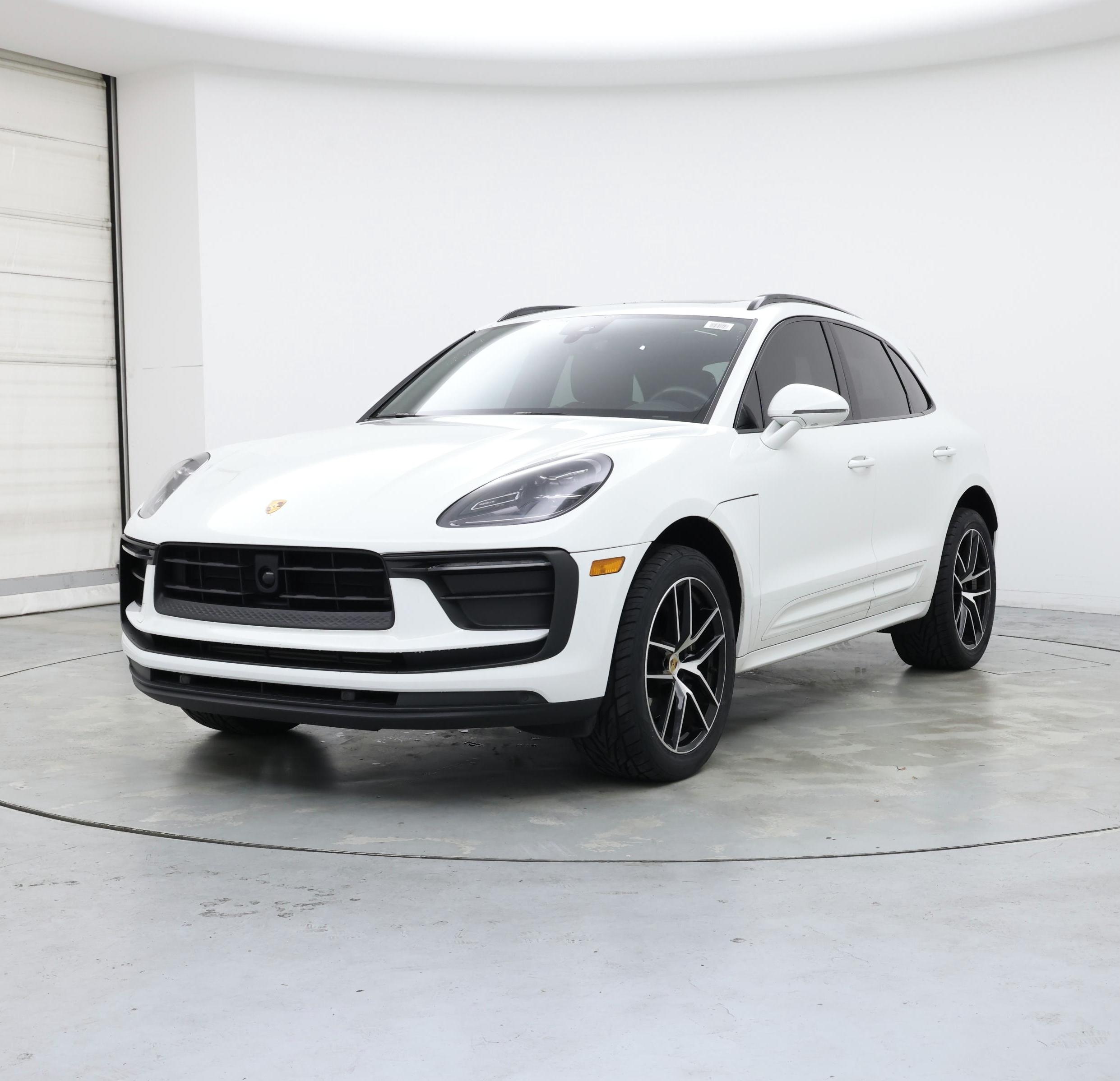 Thumbnail: 2023 Porsche Macan - 4