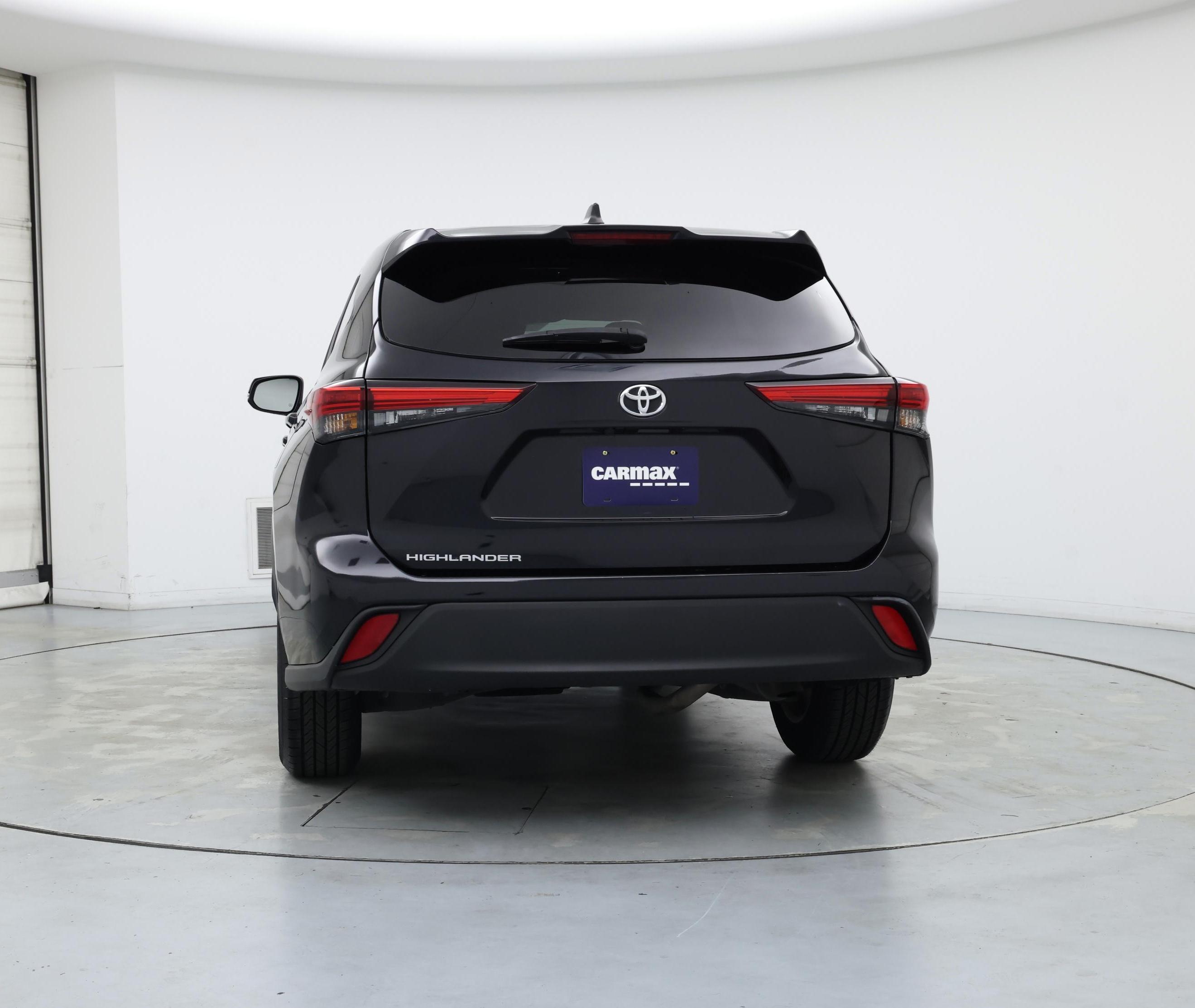 Thumbnail: 2023 Toyota Highlander - 6
