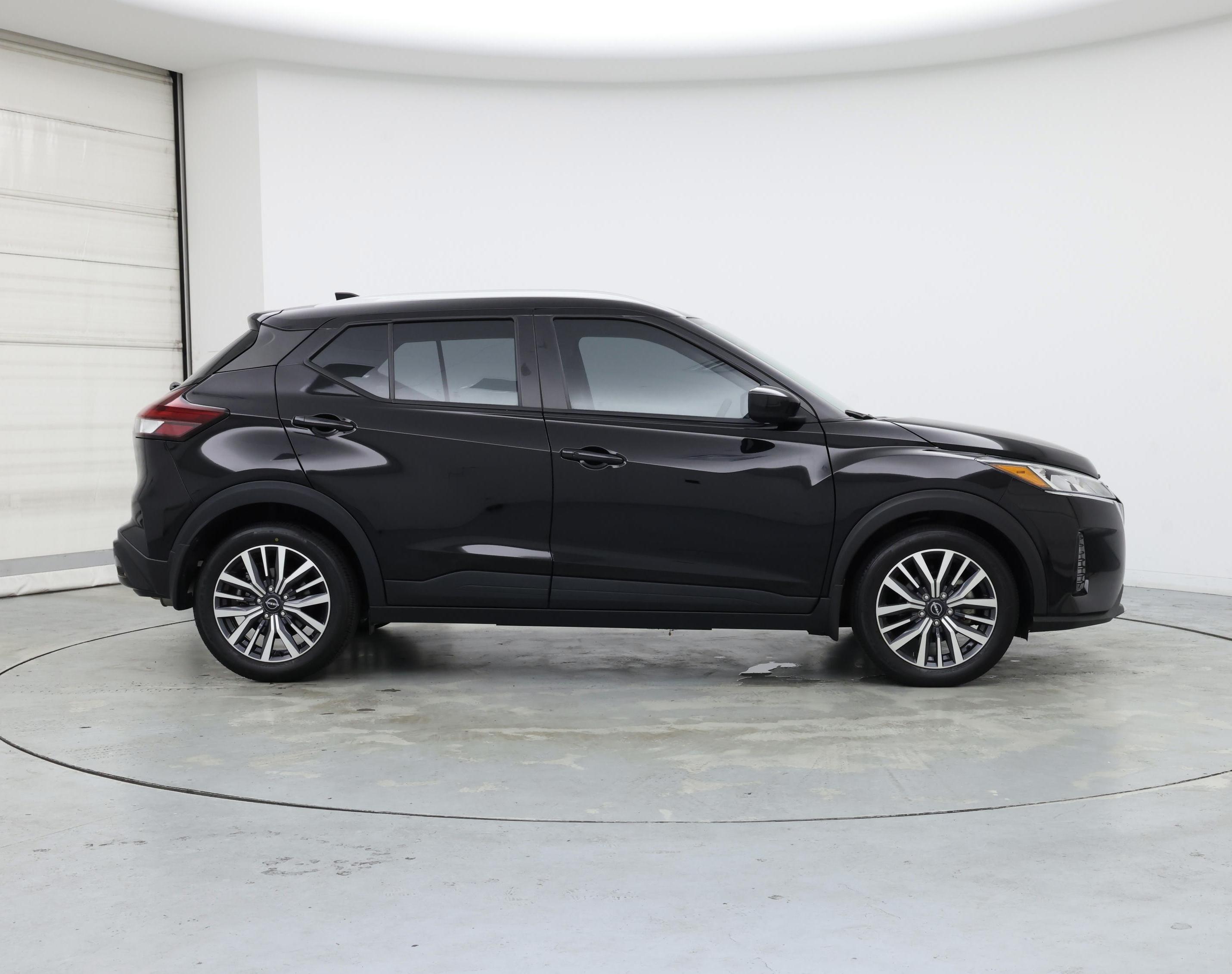 Thumbnail: 2023 Nissan Kicks - 7