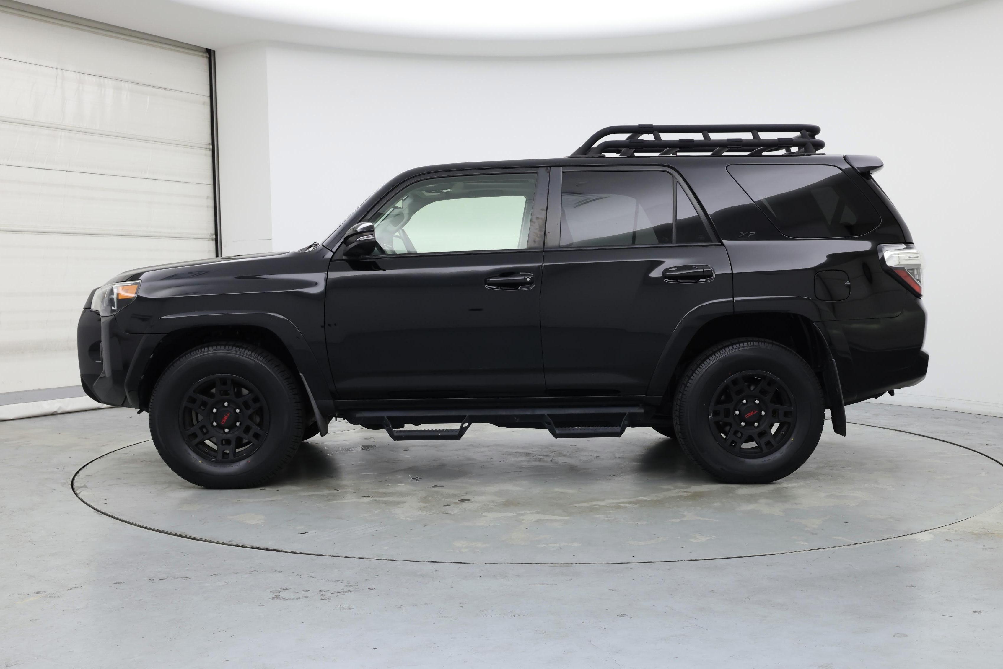 Thumbnail: 2020 Toyota 4Runner - 3