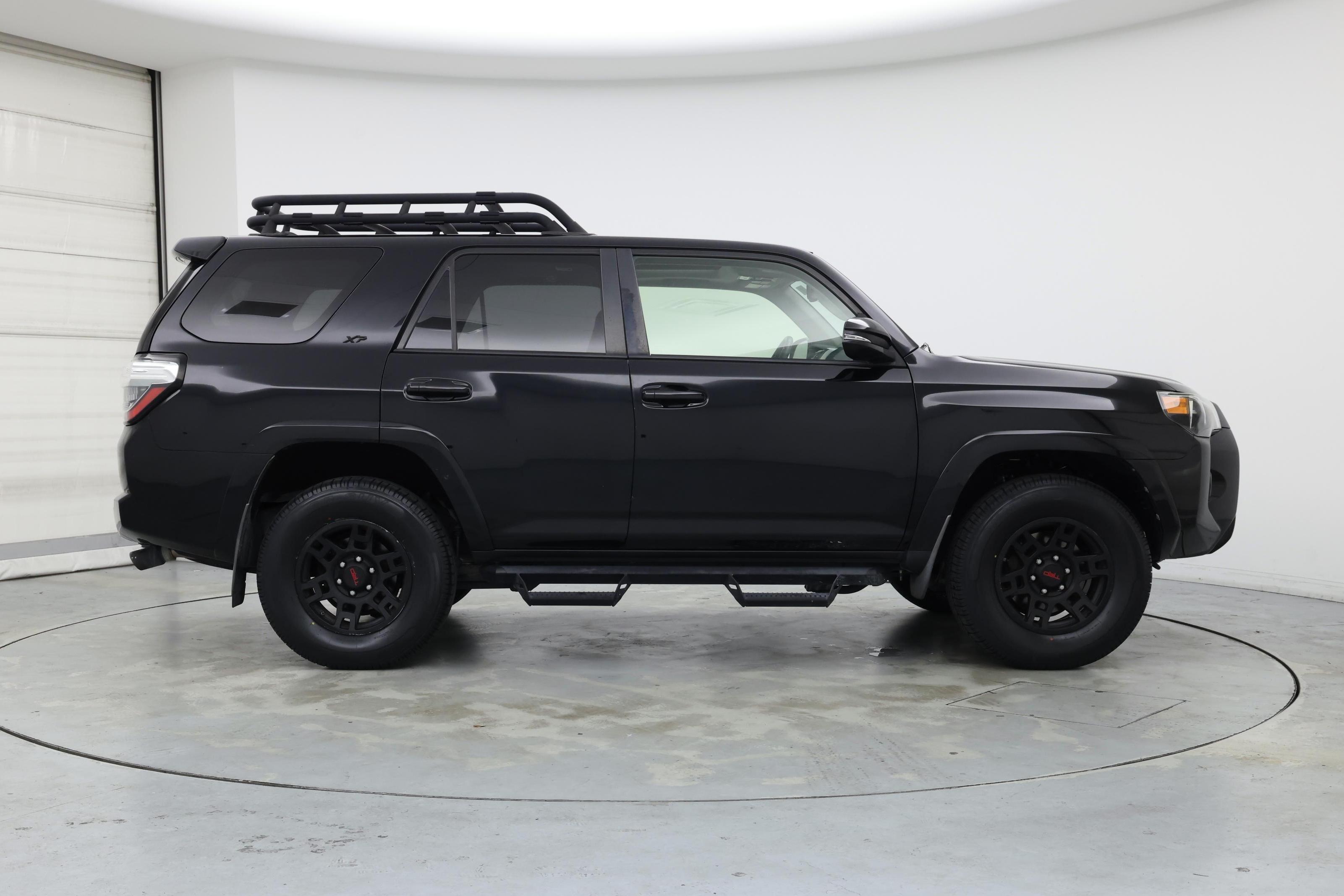 Thumbnail: 2020 Toyota 4Runner - 7