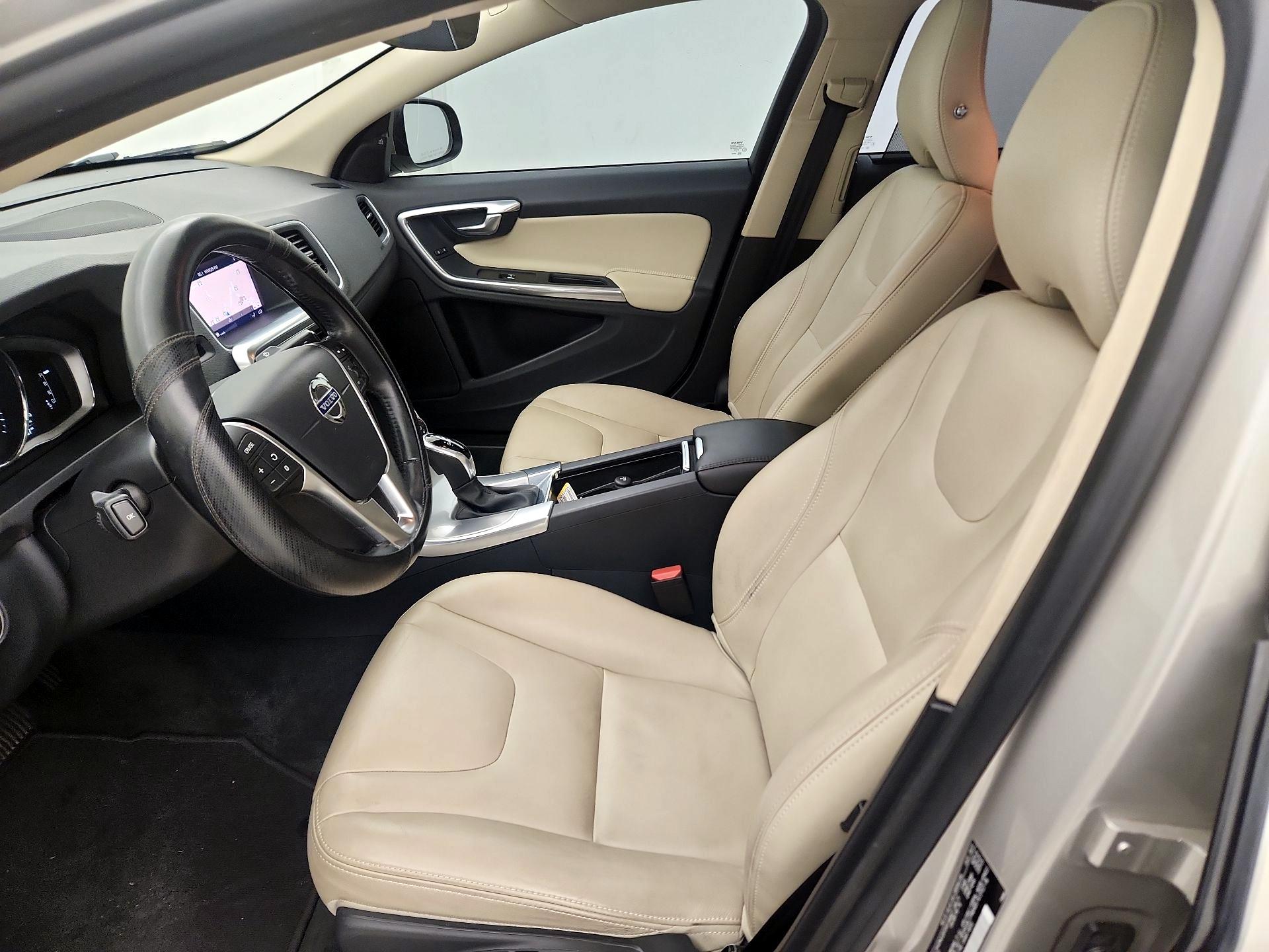 Thumbnail: 2018 Volvo S60 - 11