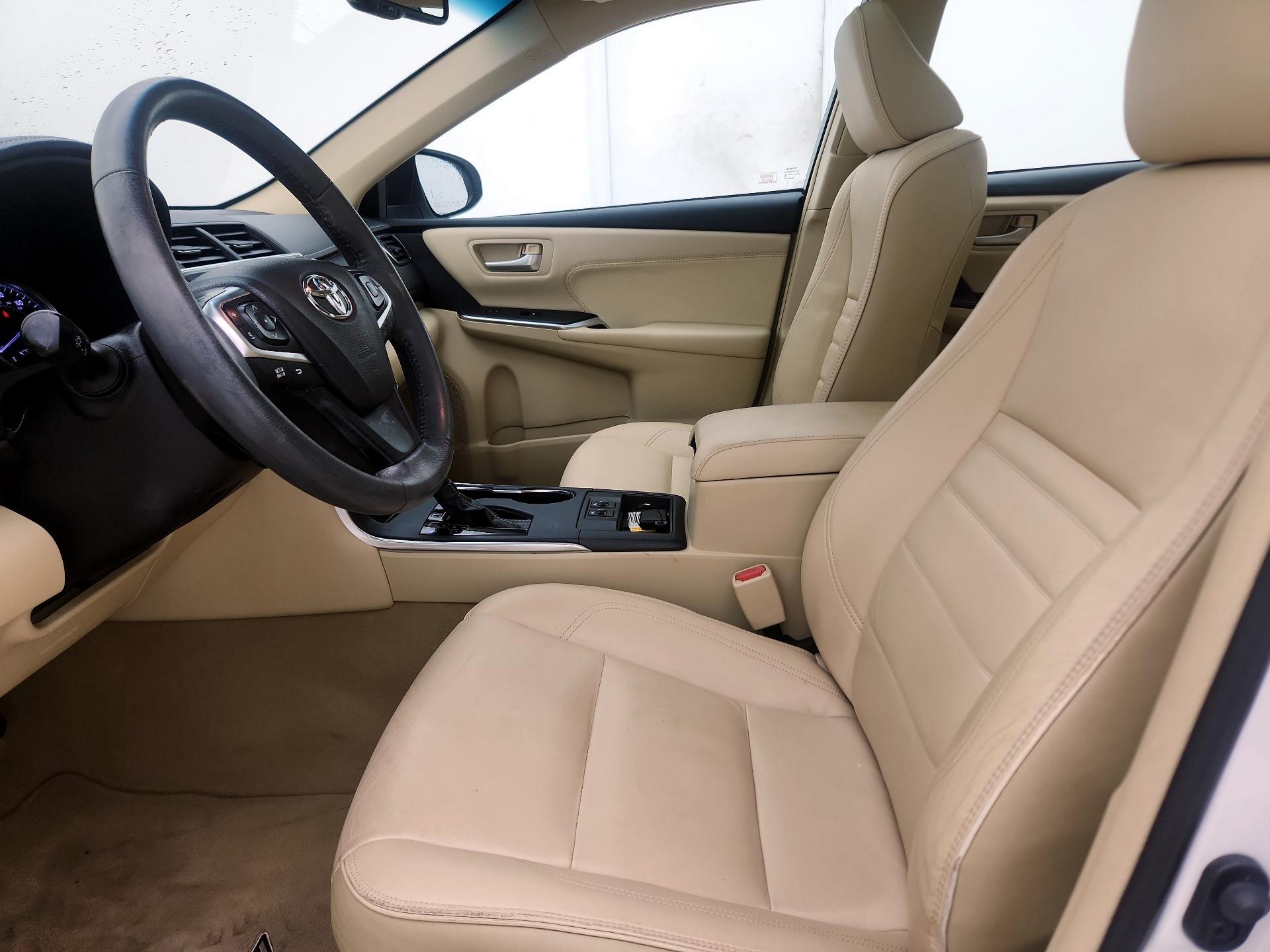Thumbnail: 2017 Toyota Camry - 11