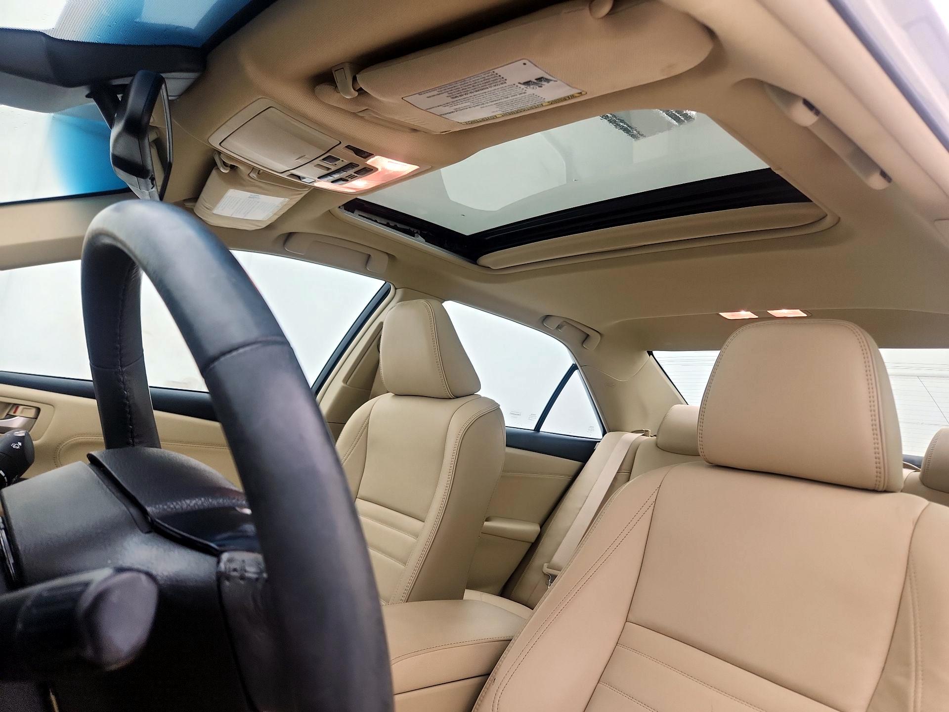 Thumbnail: 2017 Toyota Camry - 19