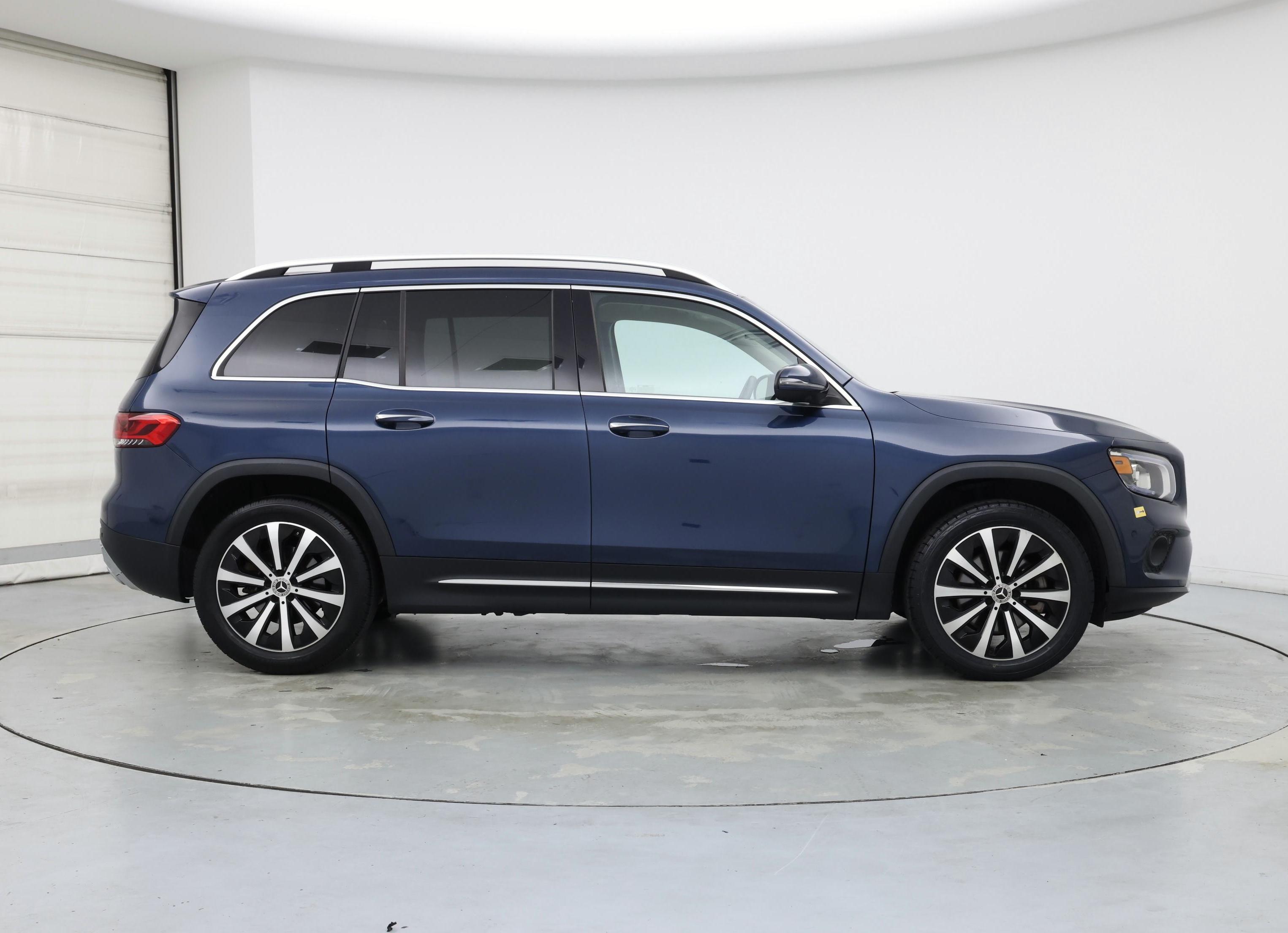 Thumbnail: 2023 Mercedes-Benz GLB - 7