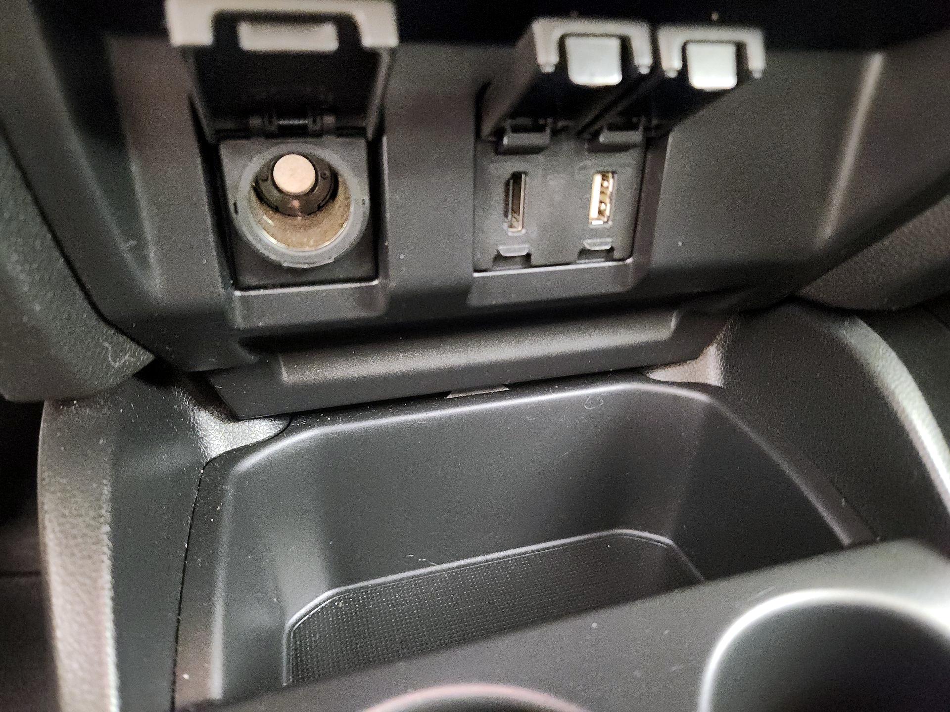 Thumbnail: 2016 Honda Fit - 19