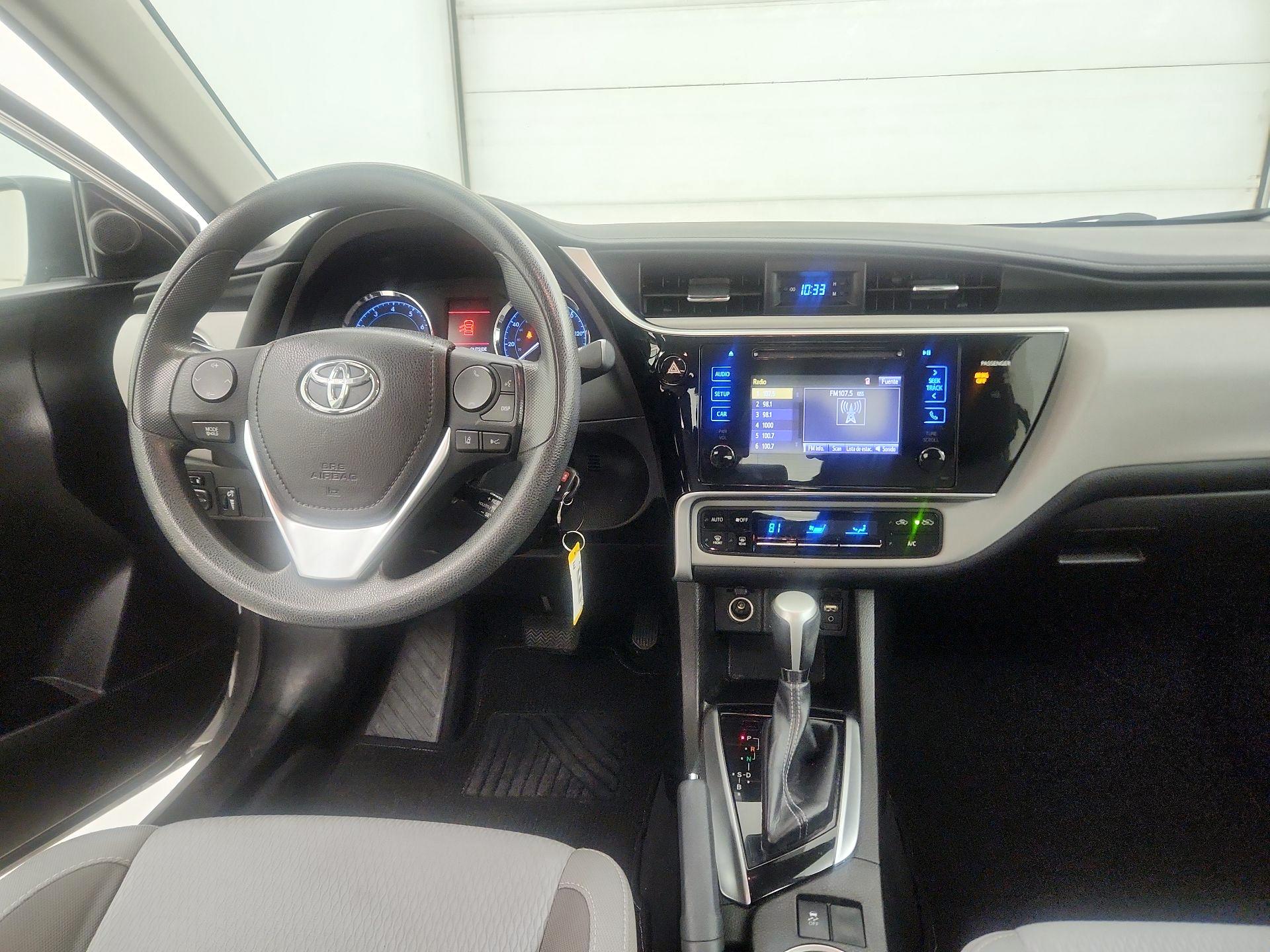 Thumbnail: 2017 Toyota Corolla - 9