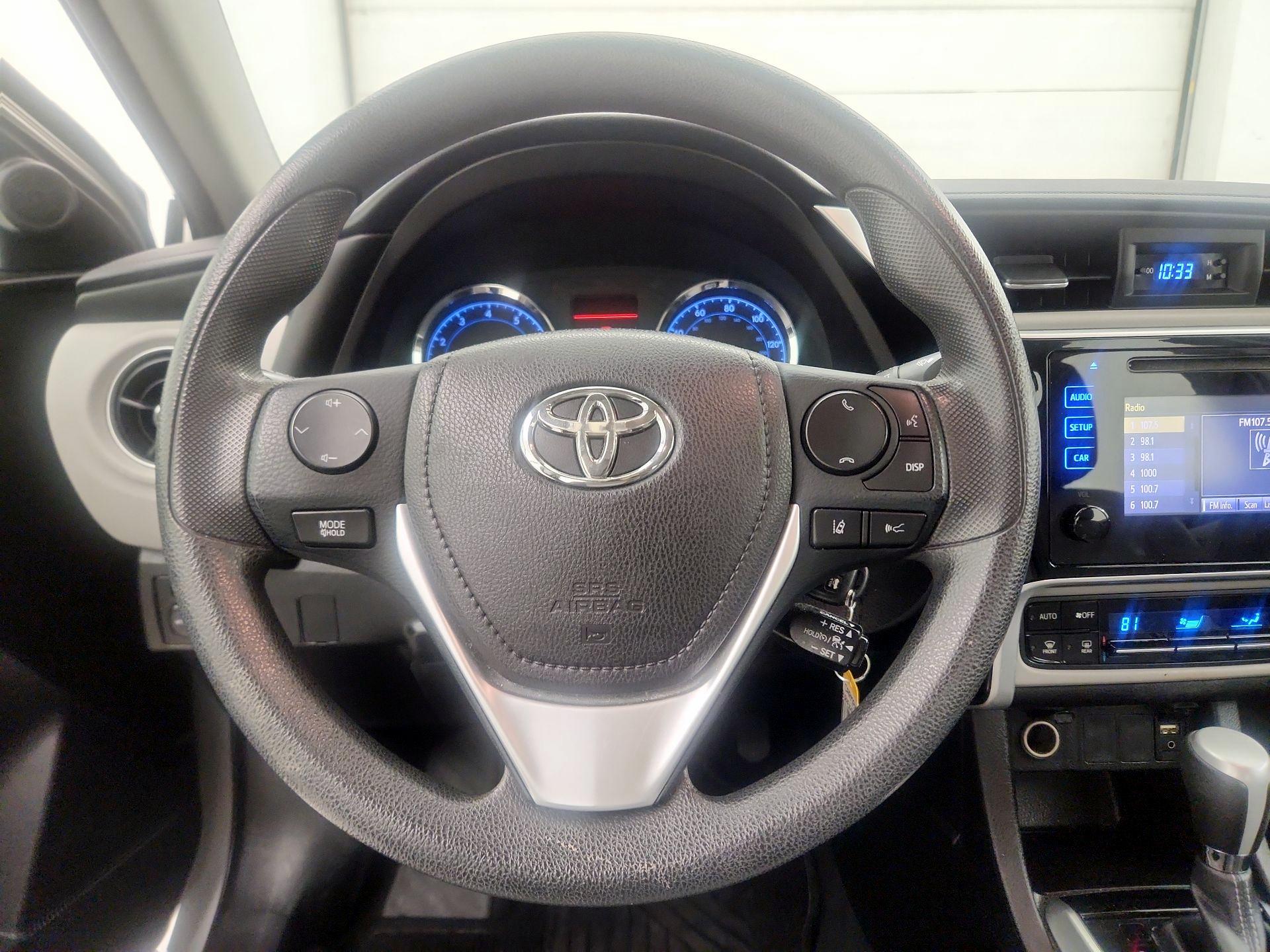 Thumbnail: 2017 Toyota Corolla - 10