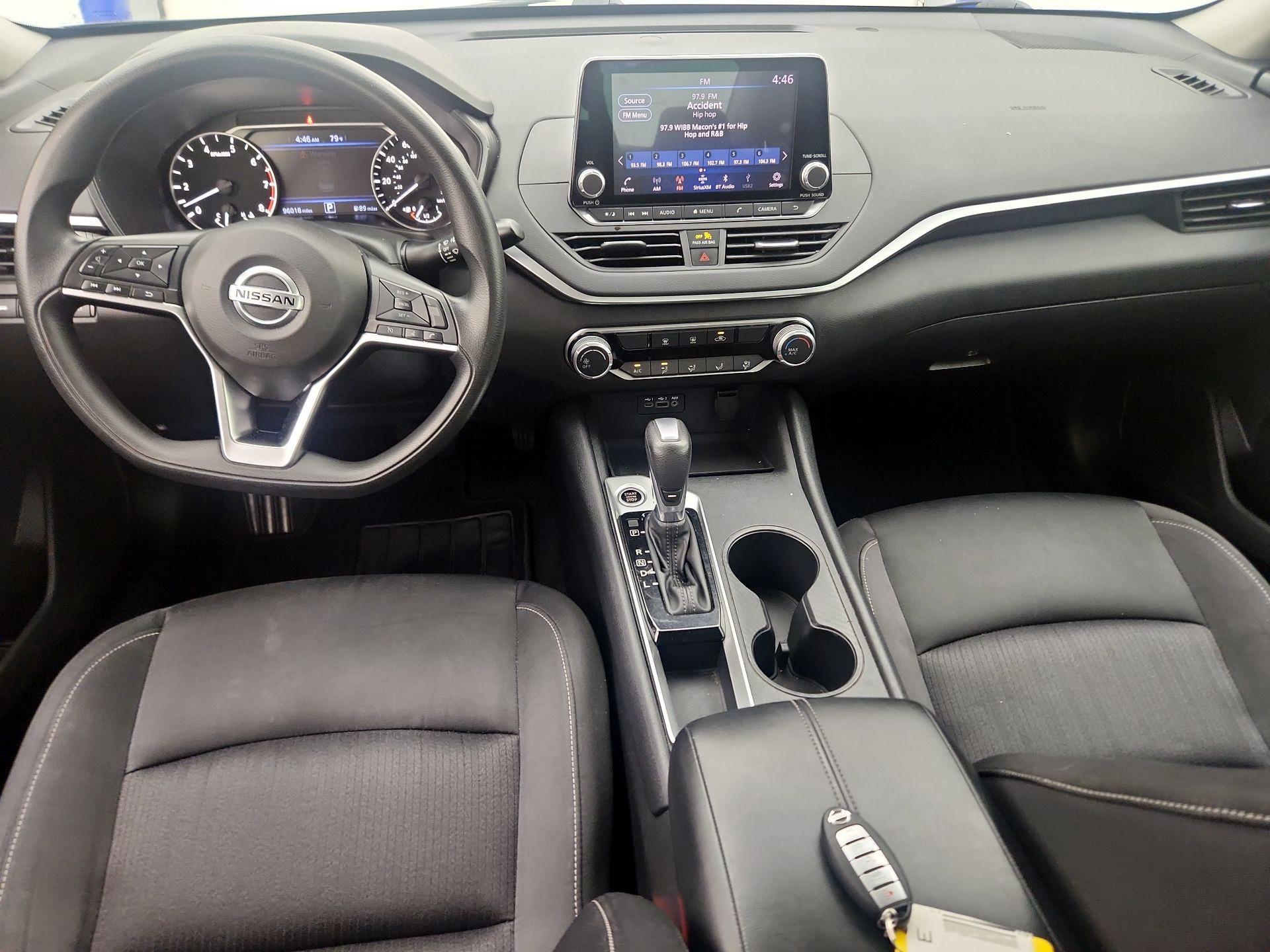 Thumbnail: 2019 Nissan Altima - 9