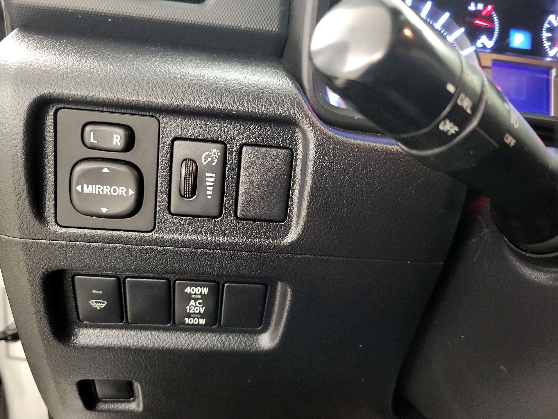 Thumbnail: 2019 Toyota 4Runner - 13