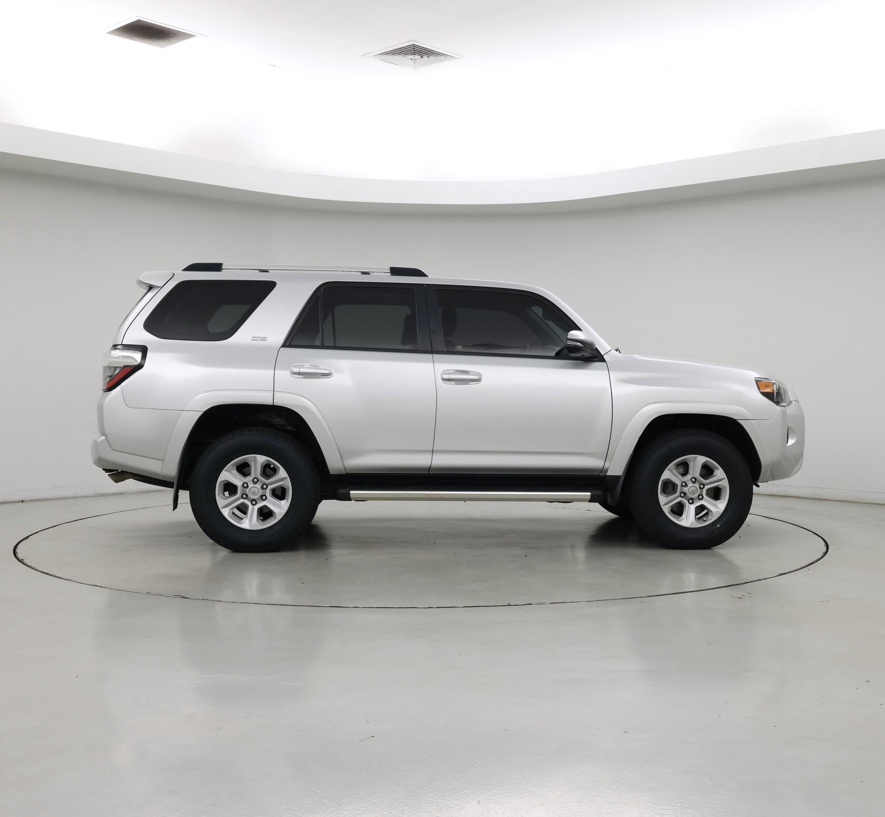 Thumbnail: 2019 Toyota 4Runner - 7