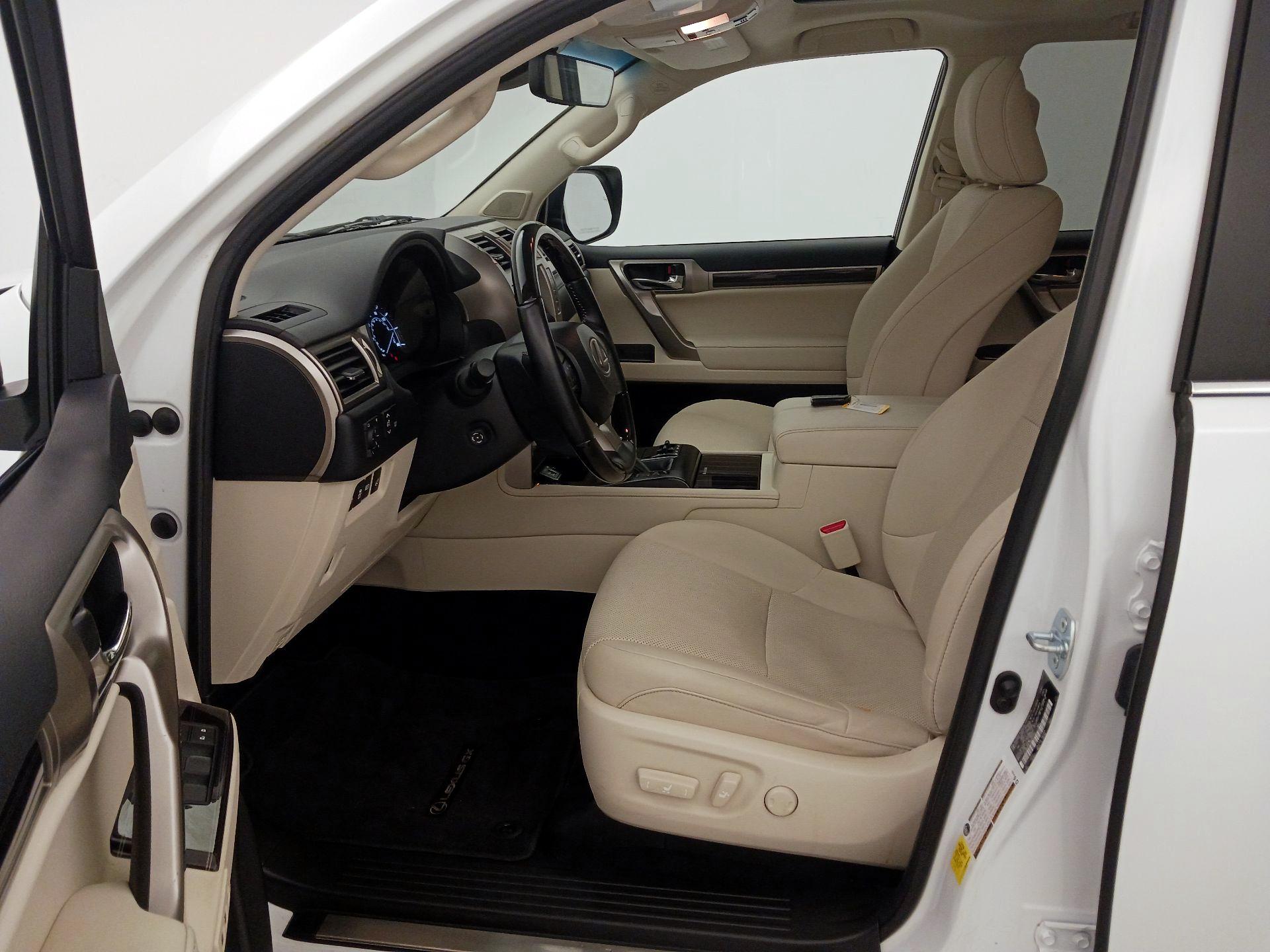 Thumbnail: 2021 Lexus GX - 11