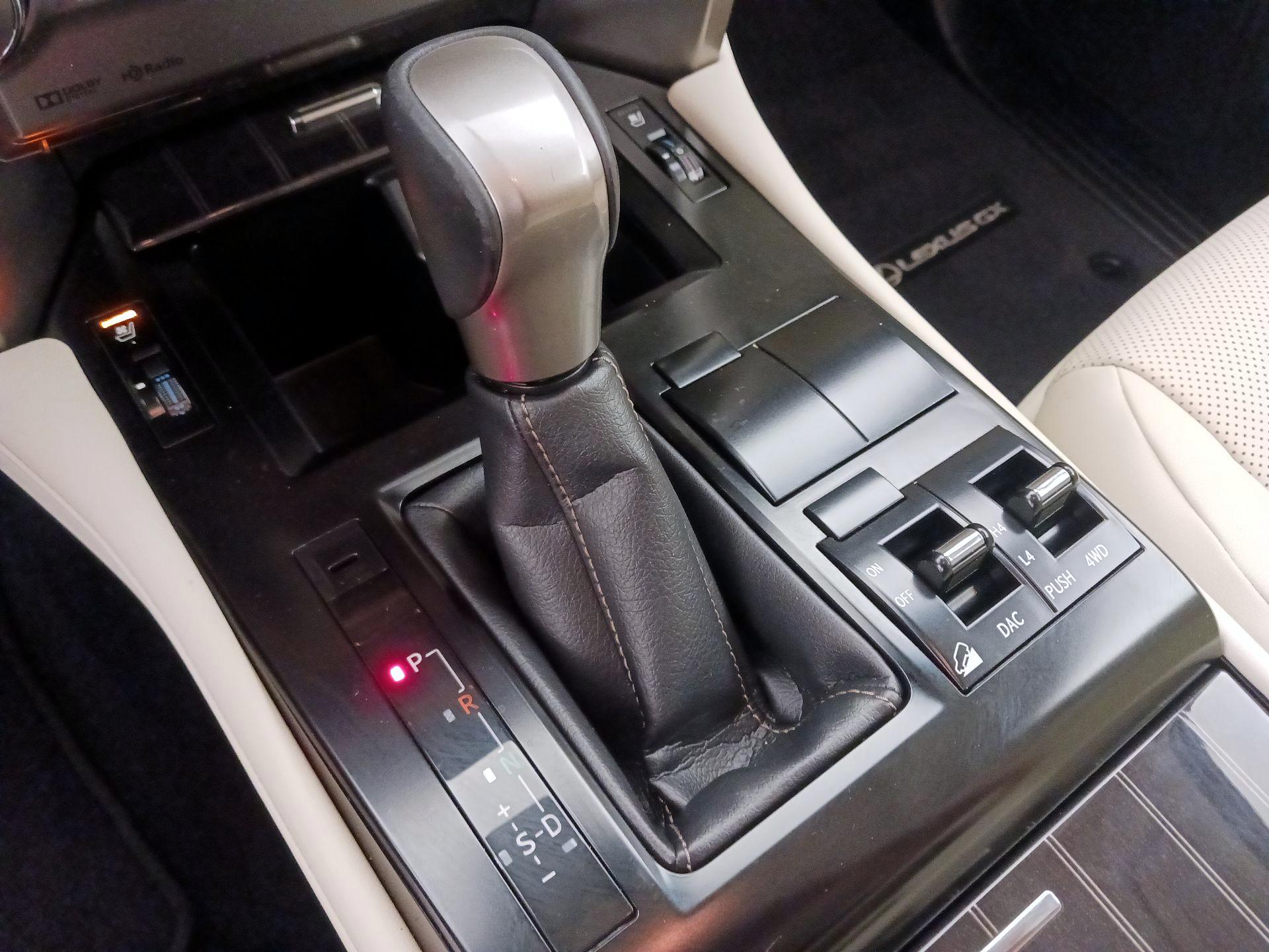 Thumbnail: 2021 Lexus GX - 18