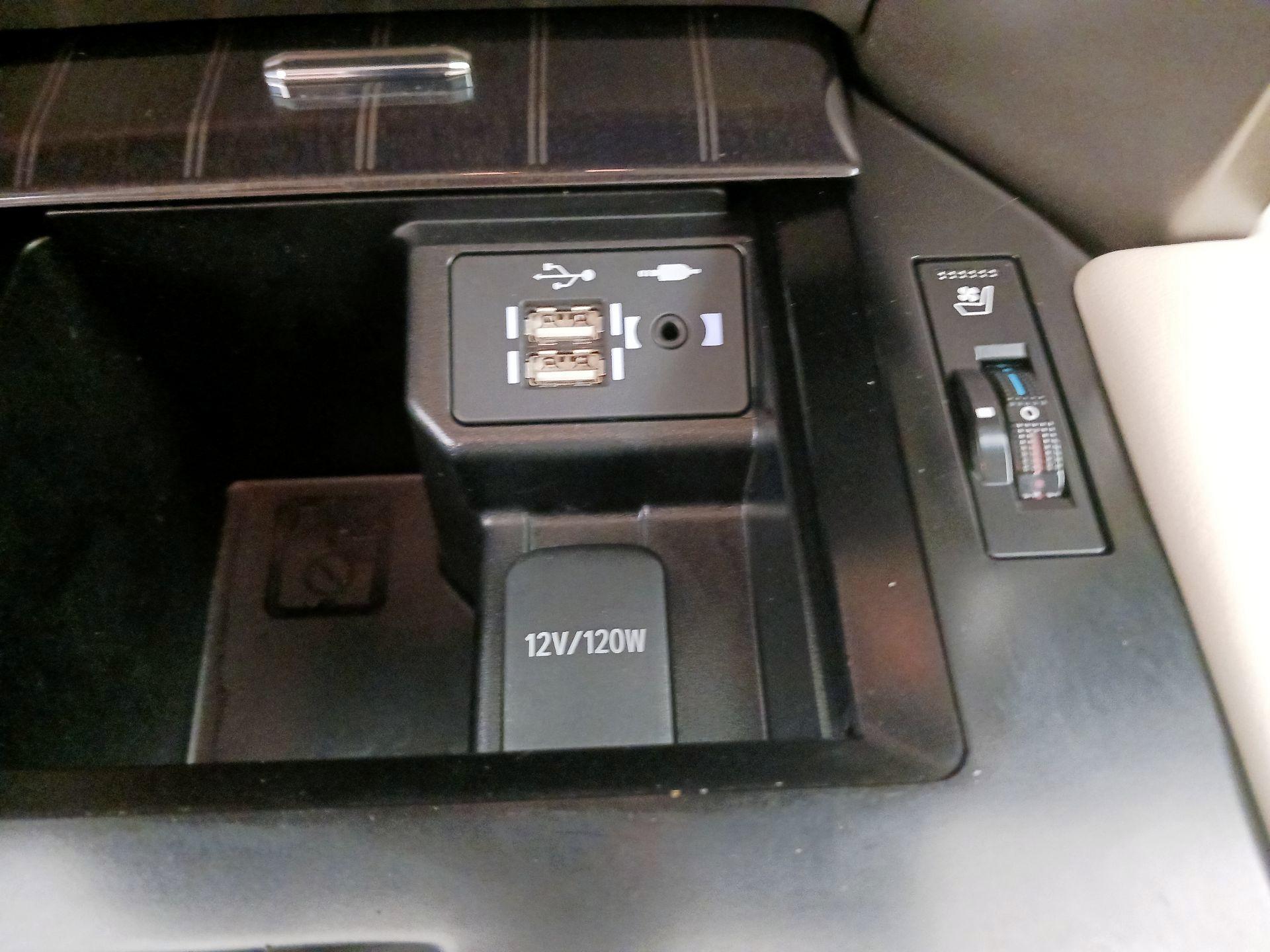 Thumbnail: 2021 Lexus GX - 19