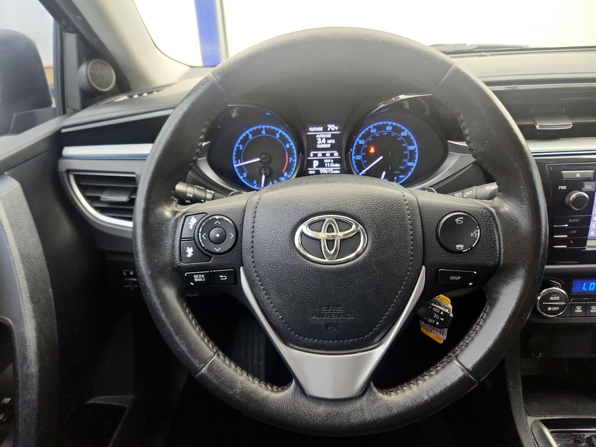 Thumbnail: 2015 Toyota Corolla - 10
