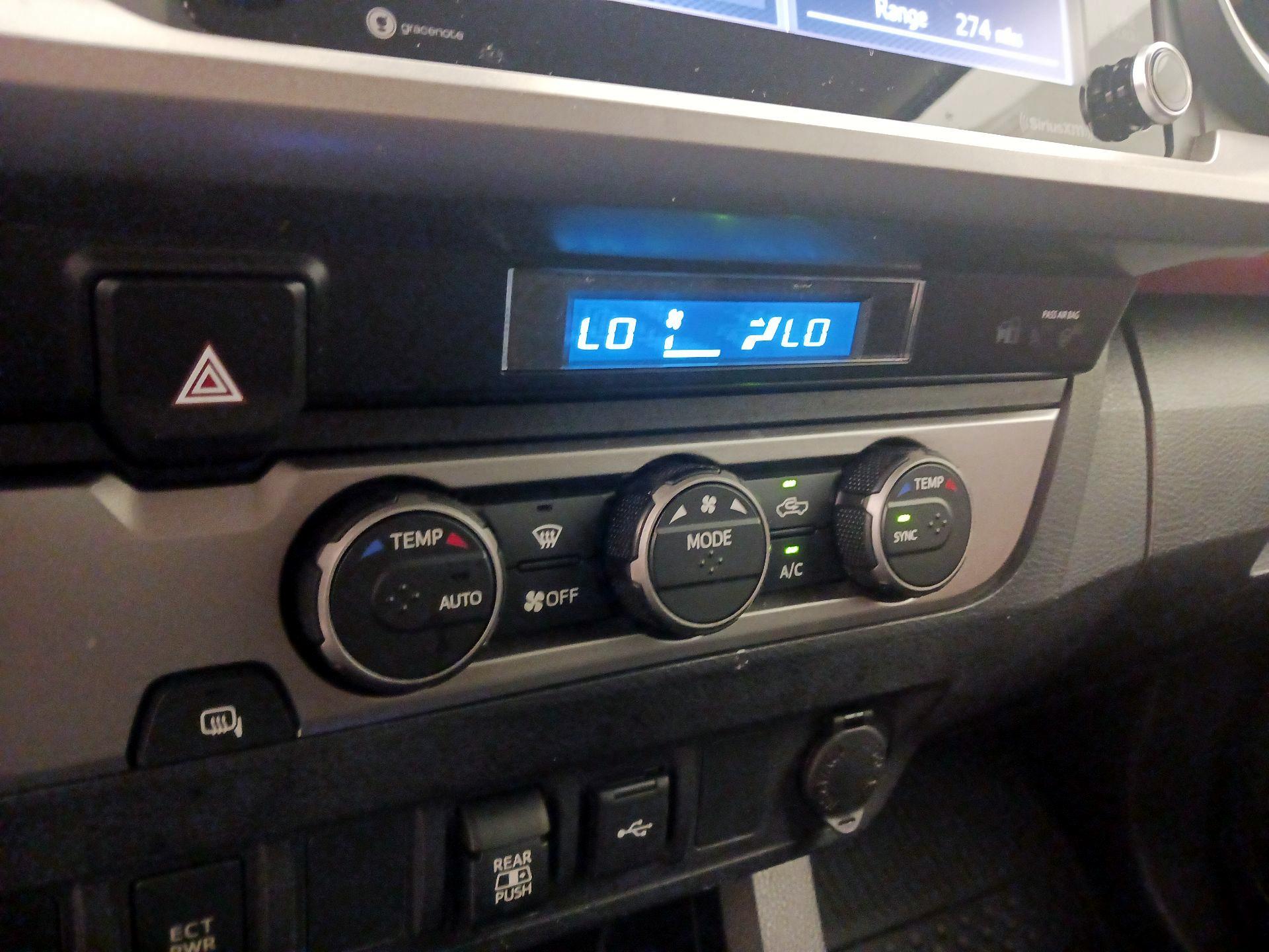 Thumbnail: 2021 Toyota Tacoma - 16