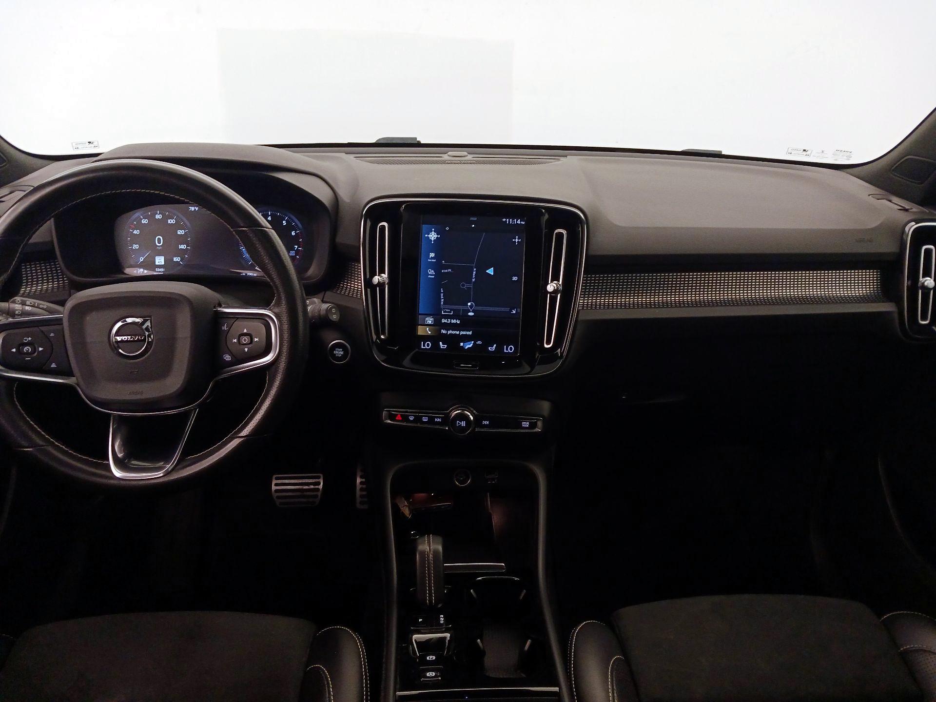 Thumbnail: 2021 Volvo XC40 - 9