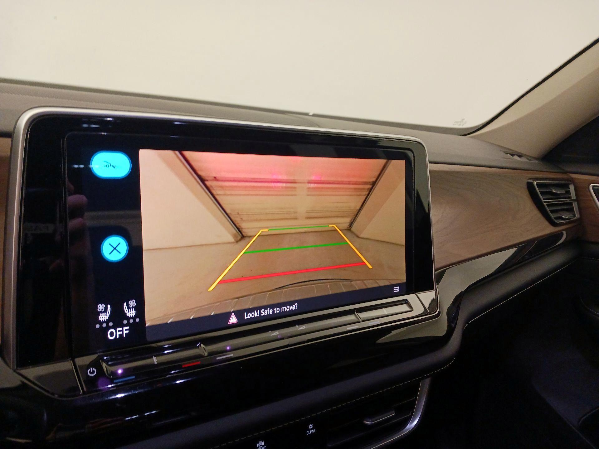 Thumbnail: 2024 Volkswagen Atlas - 14