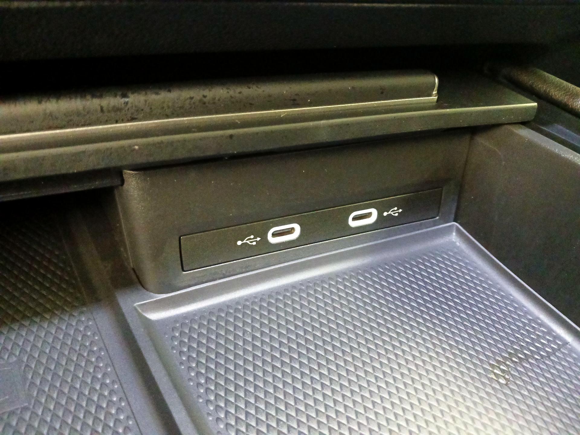 Thumbnail: 2024 Volkswagen Atlas - 18