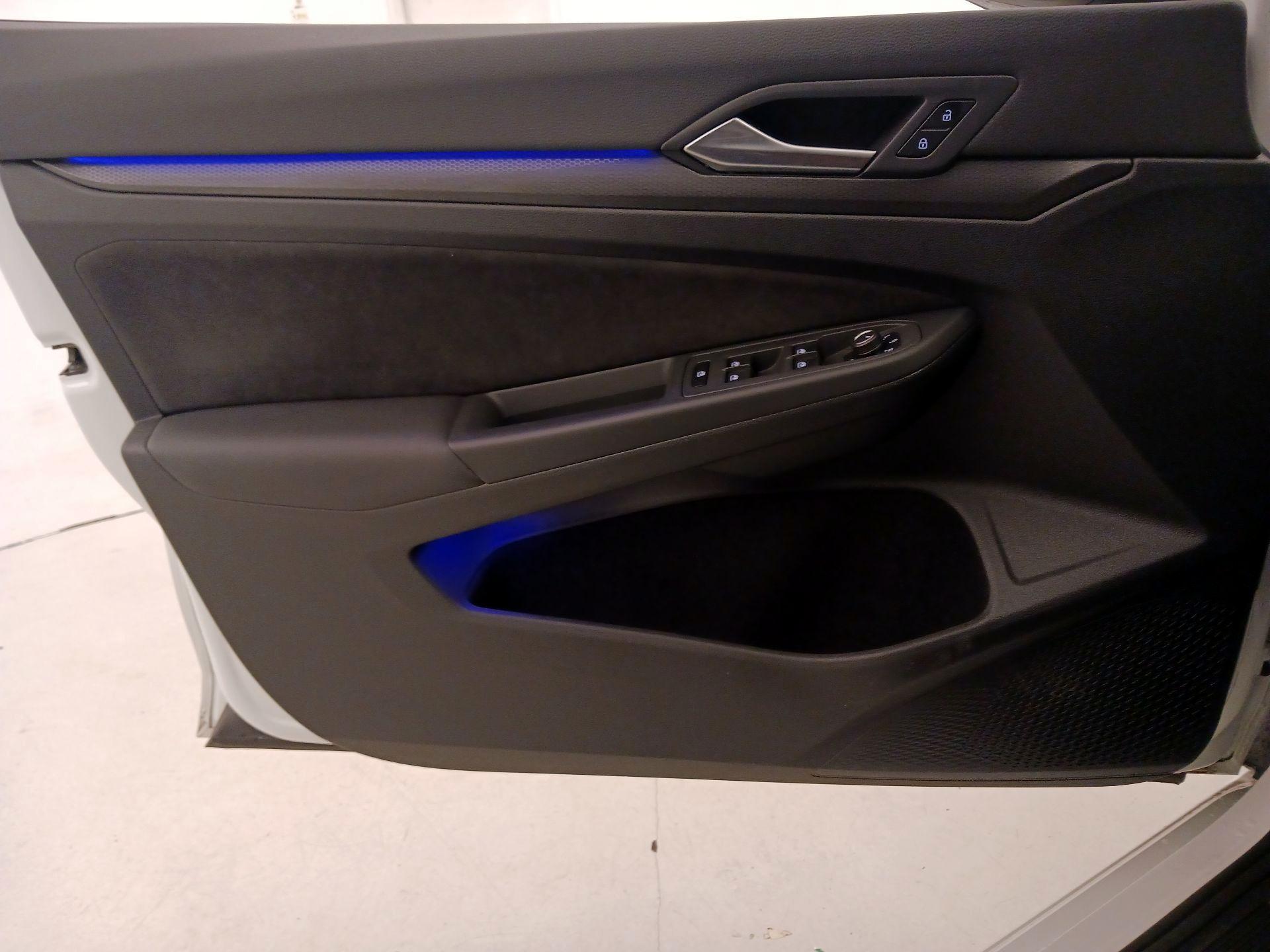 Thumbnail: 2023 Volkswagen Golf - 12