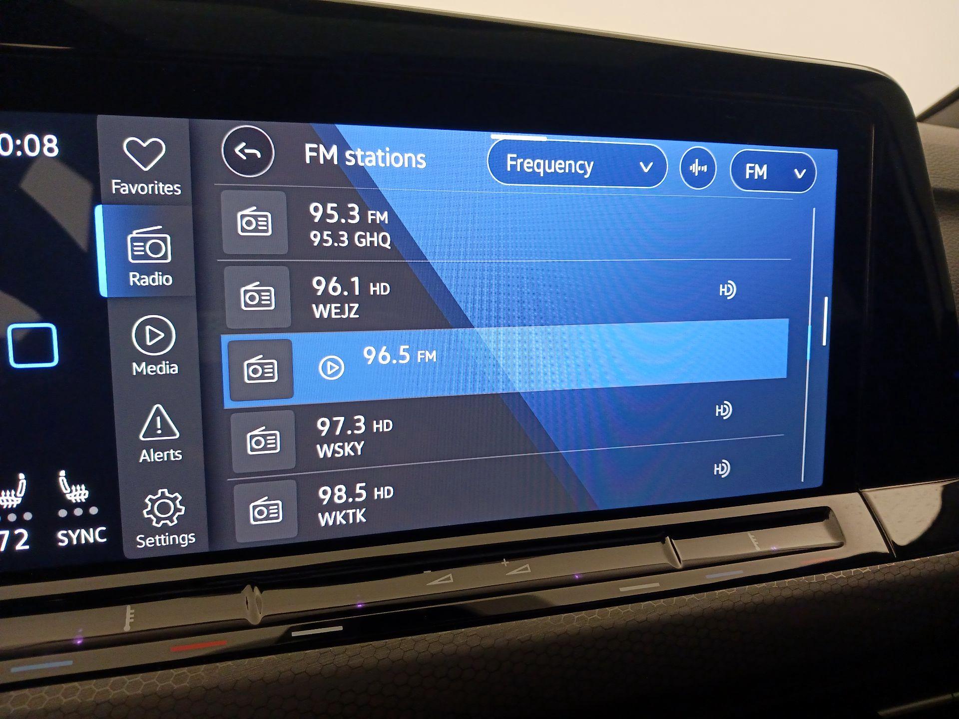 Thumbnail: 2023 Volkswagen Golf - 16