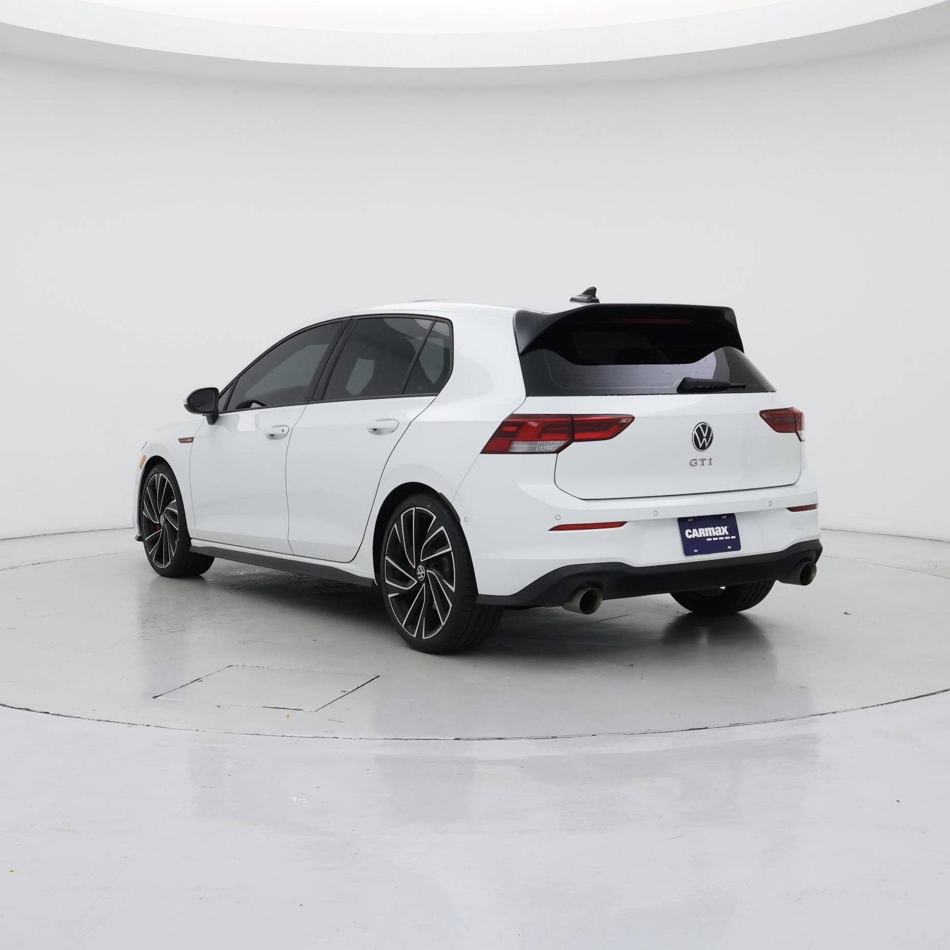 Thumbnail: 2023 Volkswagen Golf - 2