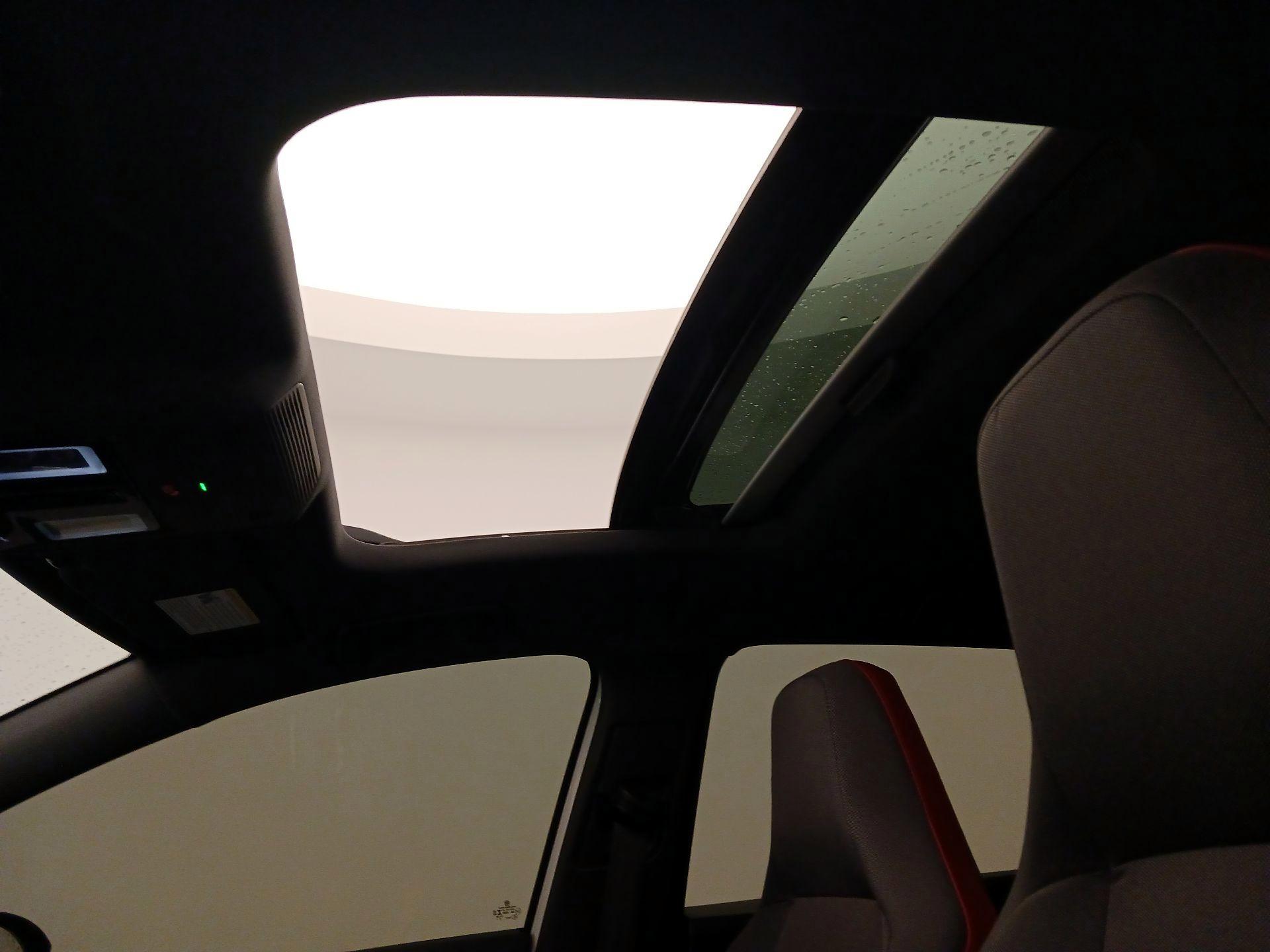 Thumbnail: 2023 Volkswagen Golf - 20