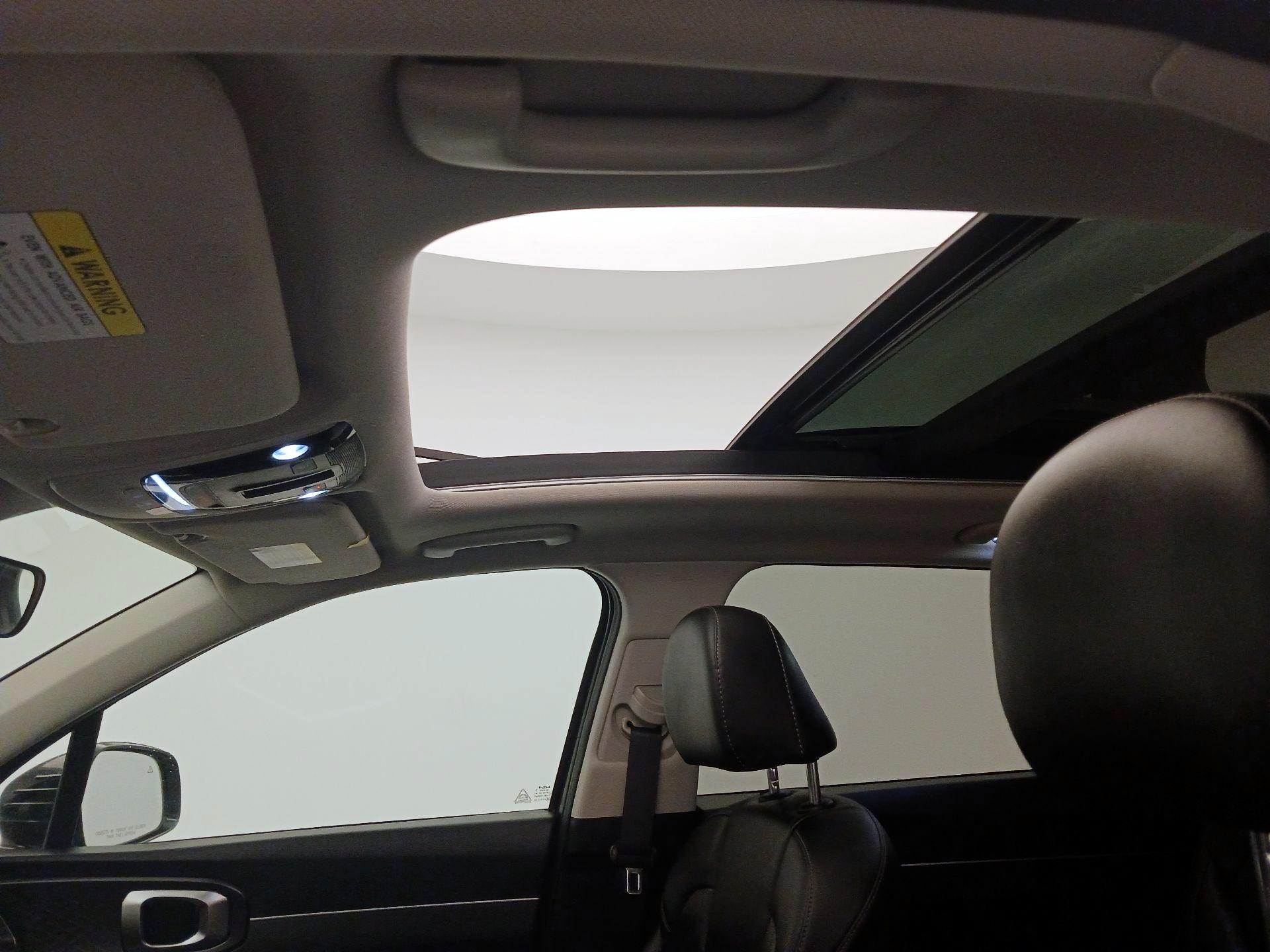 Thumbnail: 2022 Kia Sorento - 20