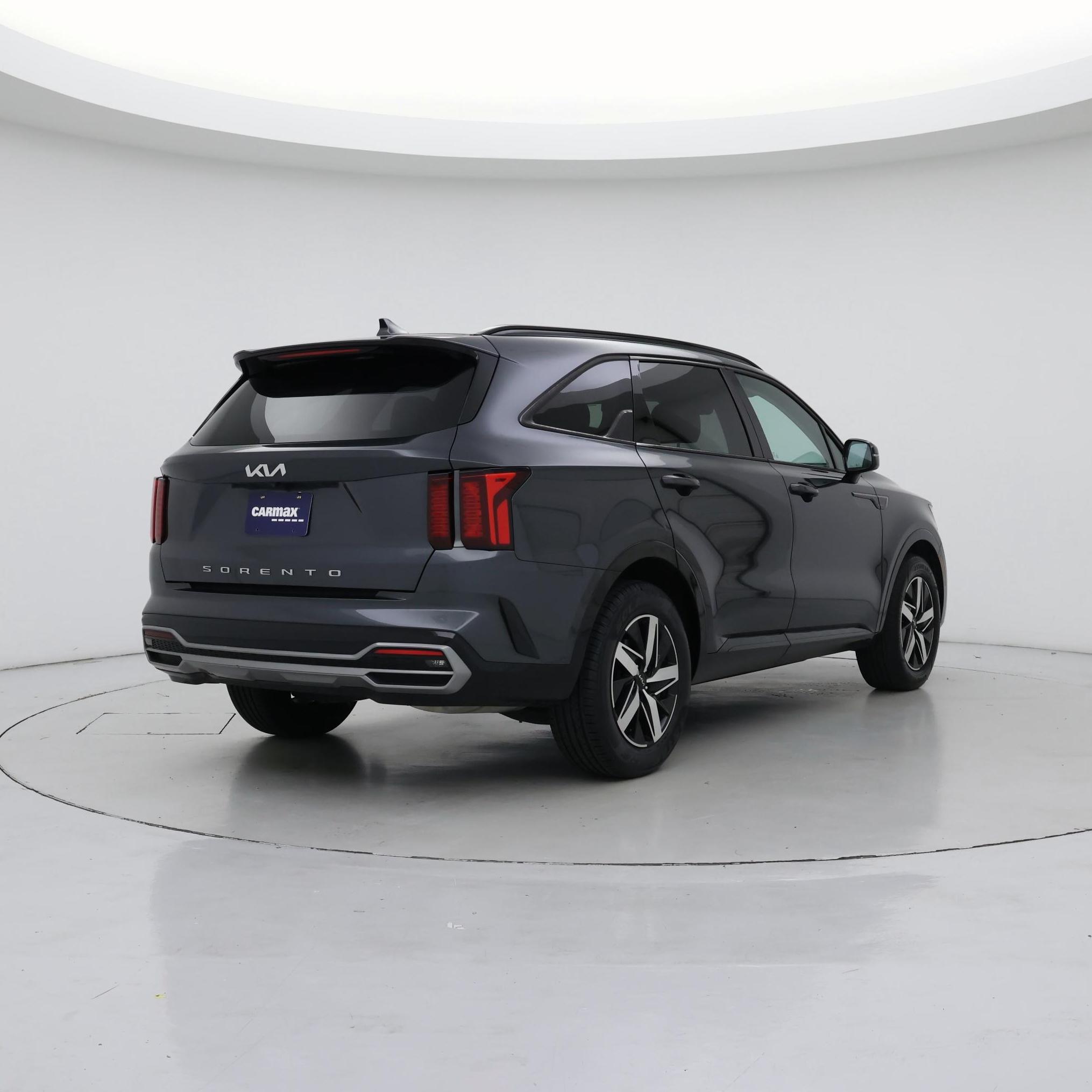 Thumbnail: 2022 Kia Sorento - 8