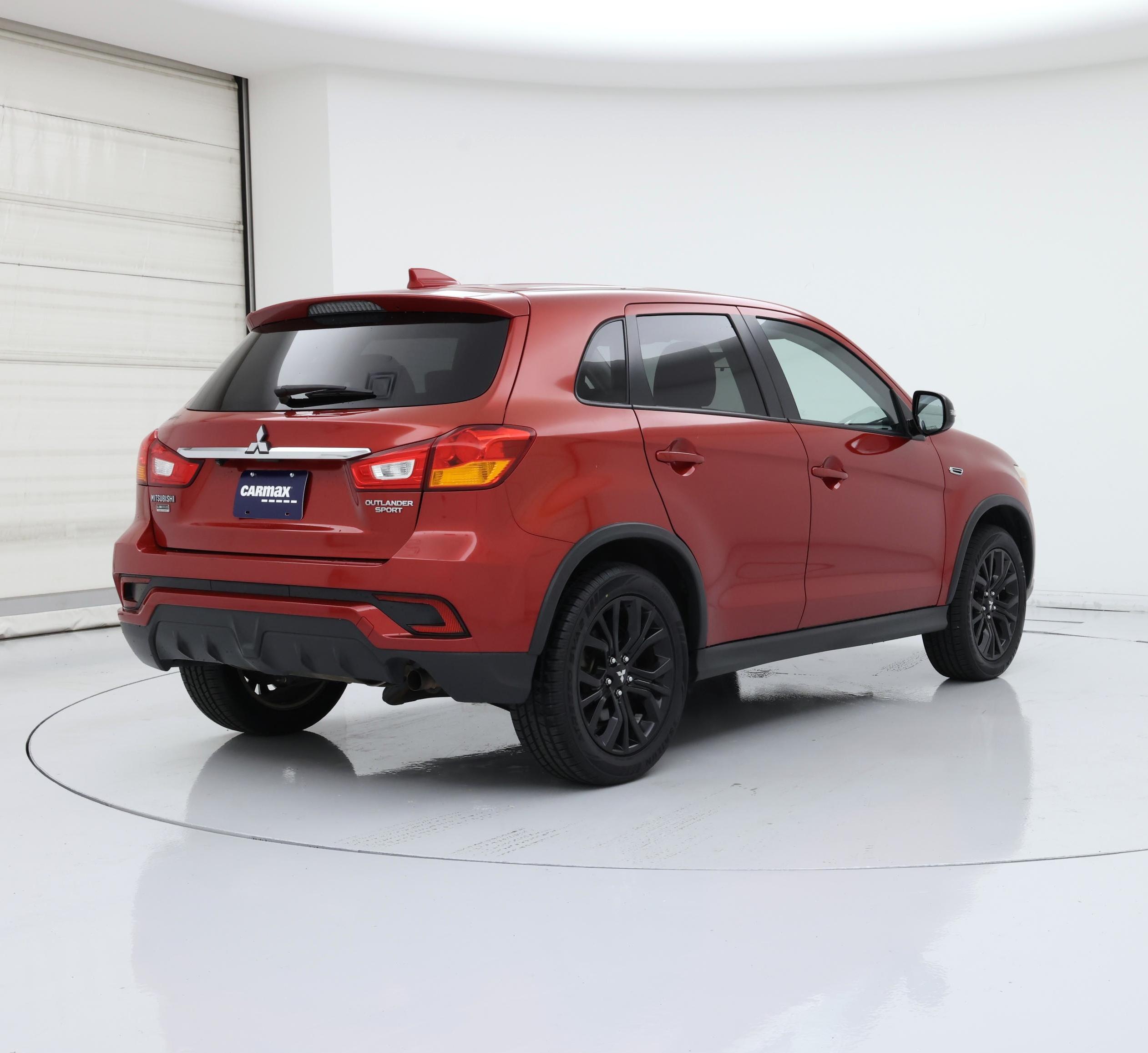 Thumbnail: 2019 Mitsubishi Outlander Sport - 8