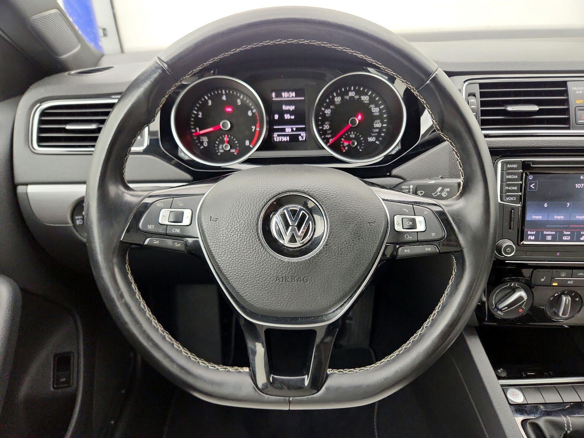 Thumbnail: 2016 Volkswagen Jetta - 10