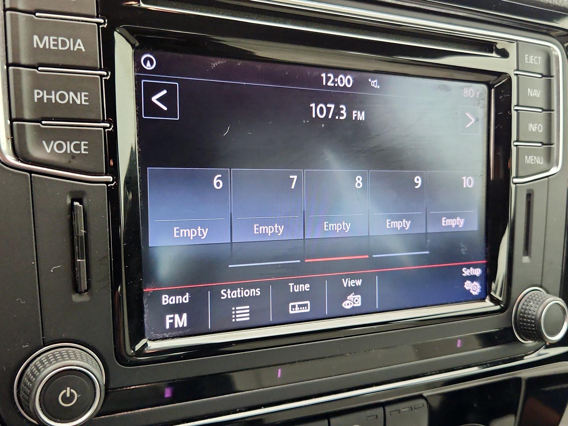 Thumbnail: 2016 Volkswagen Jetta - 15