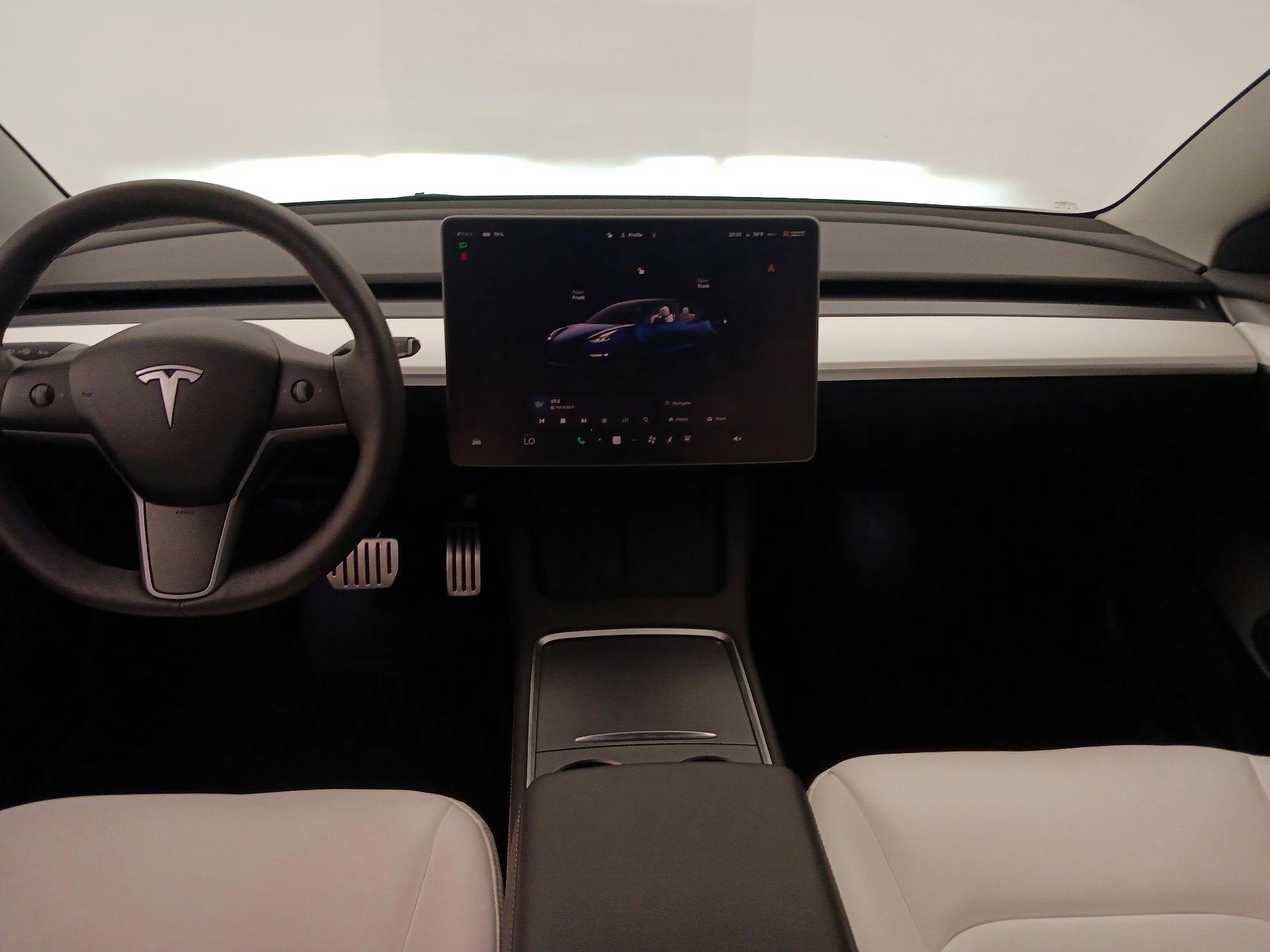Thumbnail: 2023 Tesla Model 3 - 9
