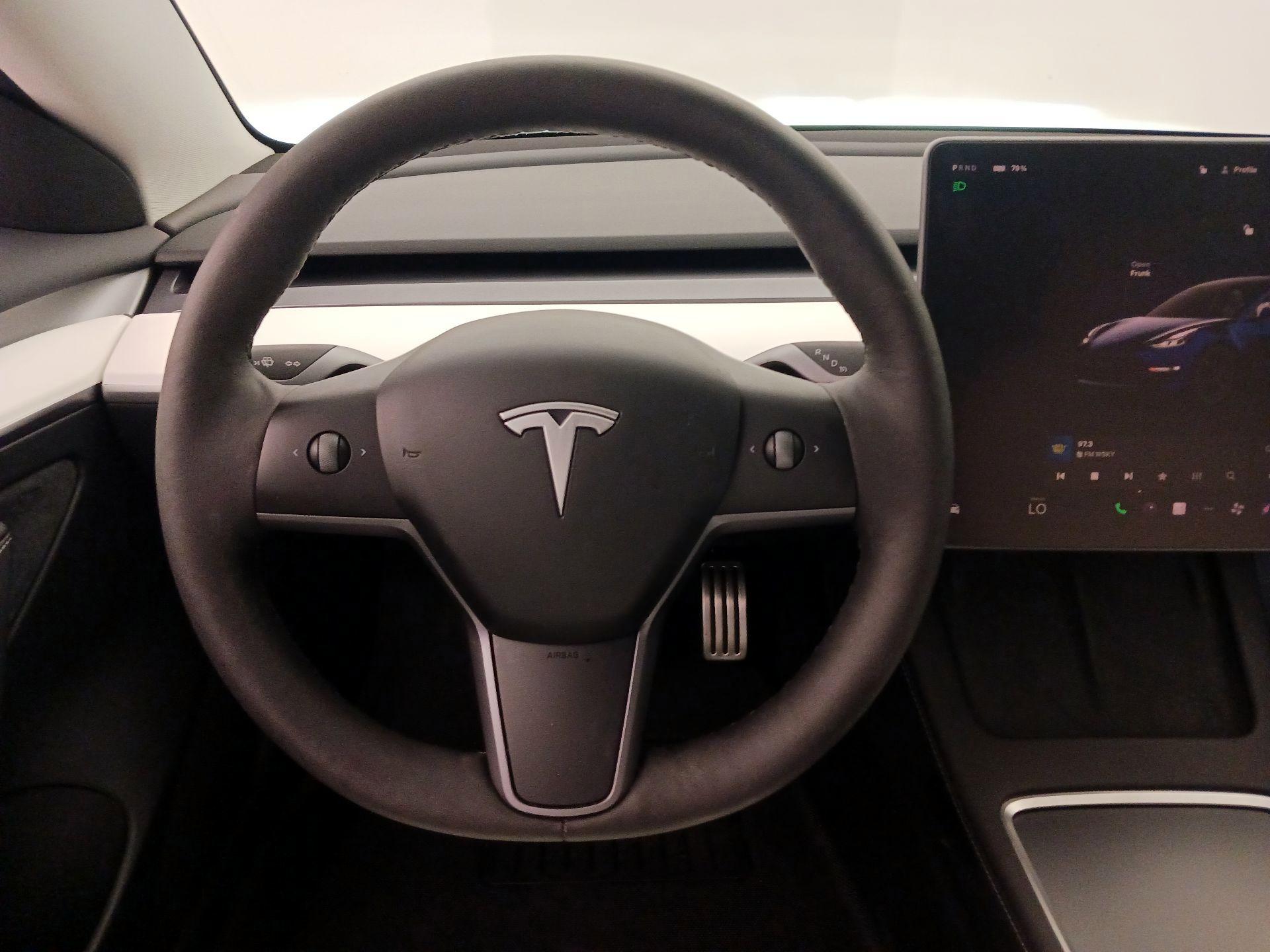 Thumbnail: 2023 Tesla Model 3 - 10