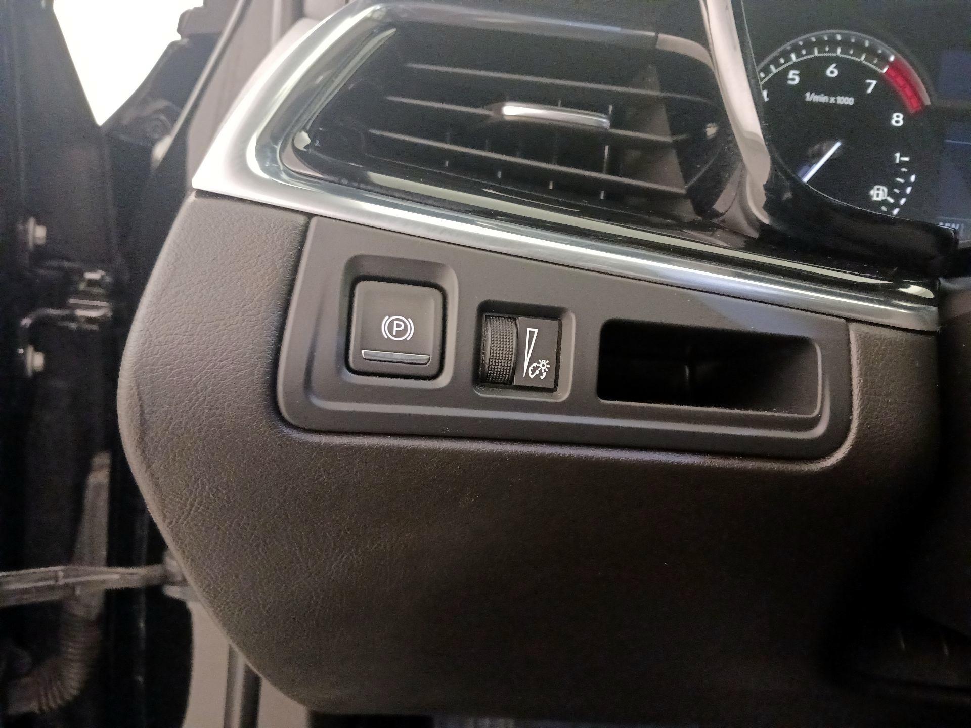 Thumbnail: 2020 Cadillac XT6 - 13