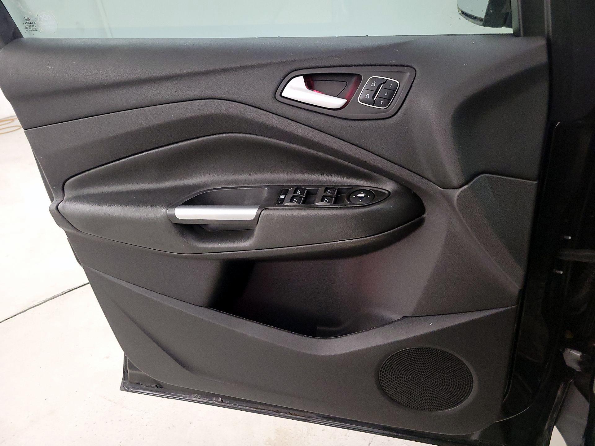 Thumbnail: 2014 Ford Escape - 10