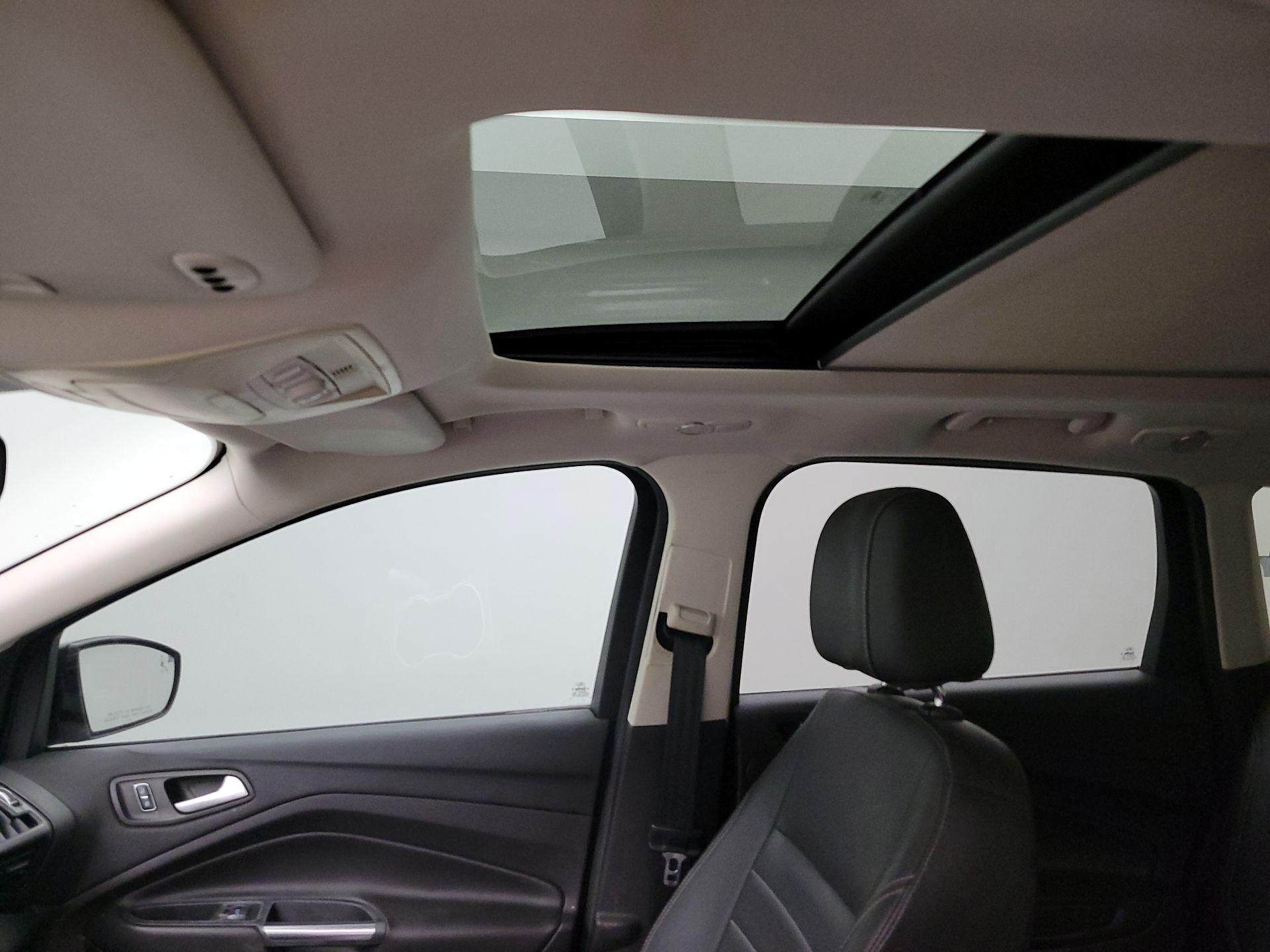 Thumbnail: 2014 Ford Escape - 17