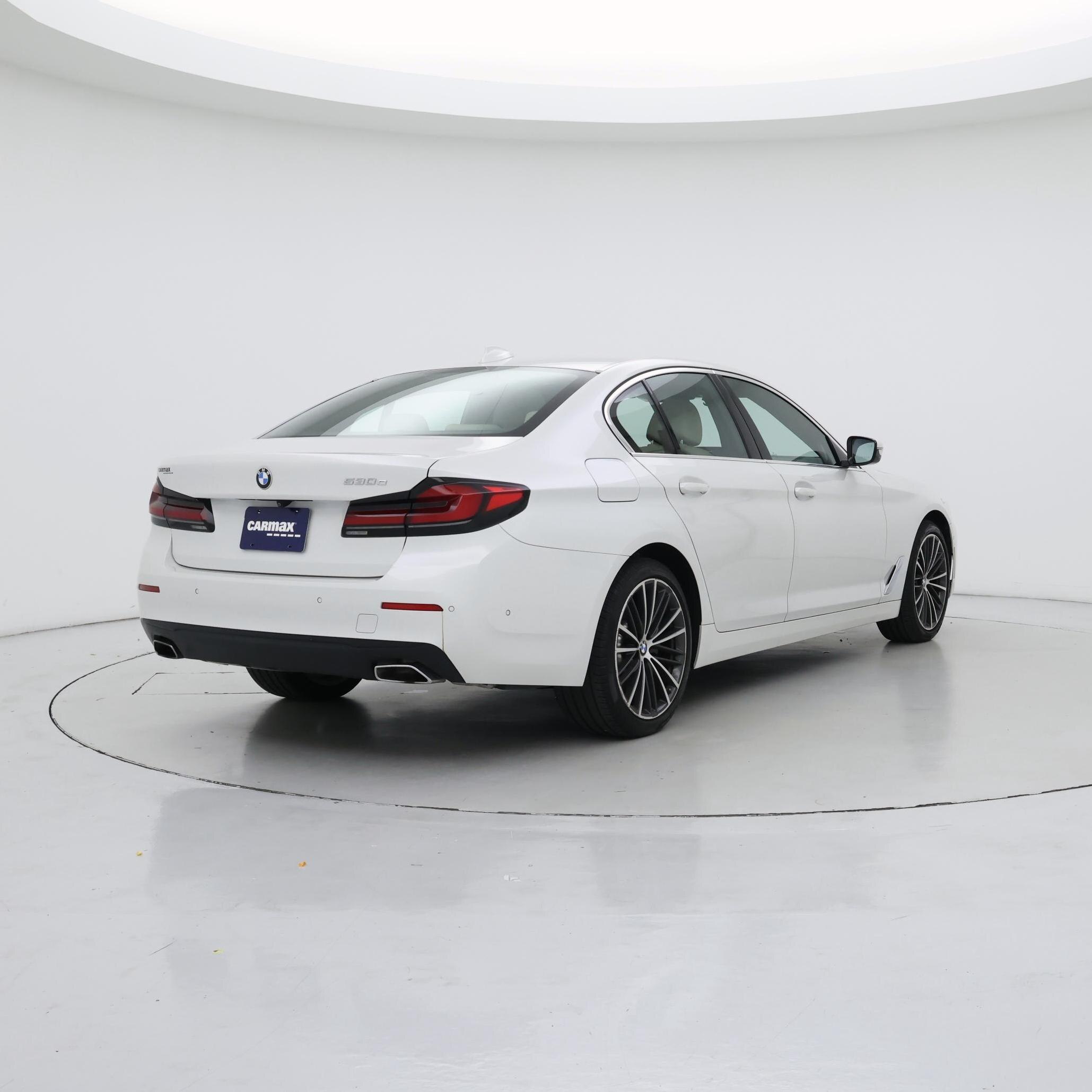 Thumbnail: 2021 BMW 5 Series - 8