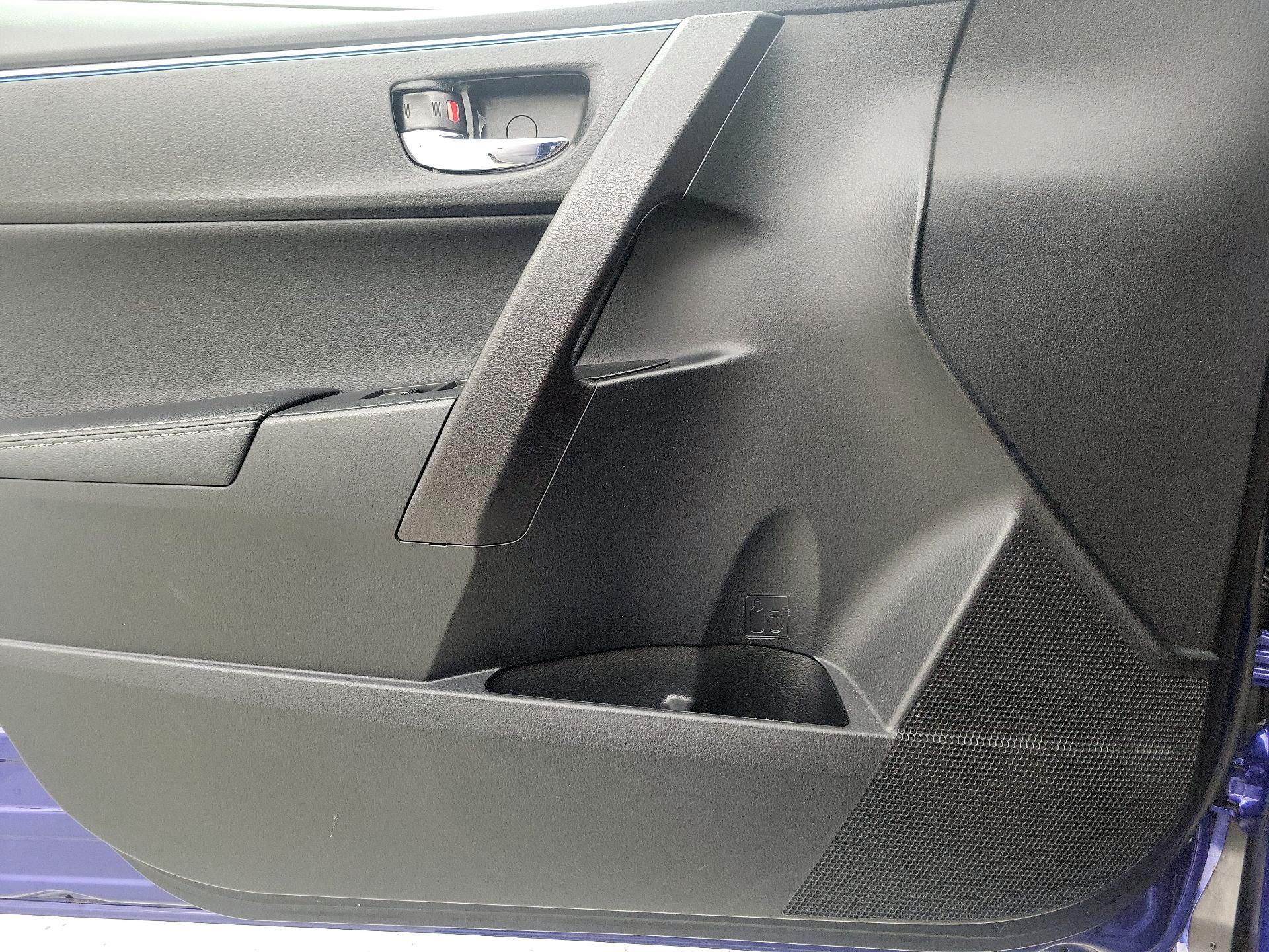 Thumbnail: 2015 Toyota Corolla - 12