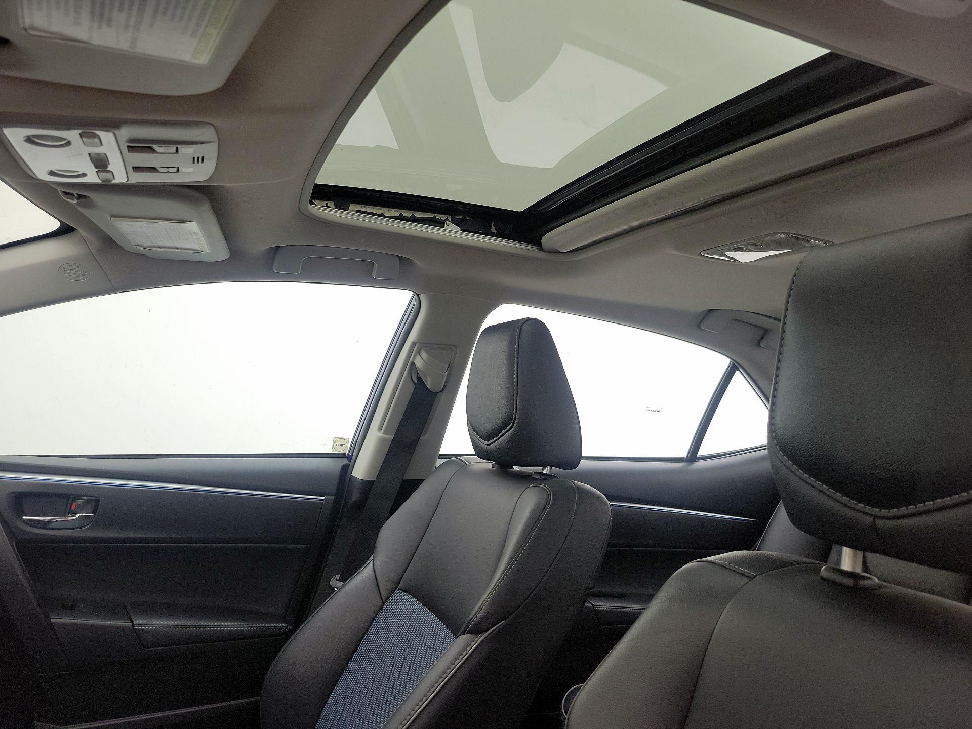 Thumbnail: 2015 Toyota Corolla - 19
