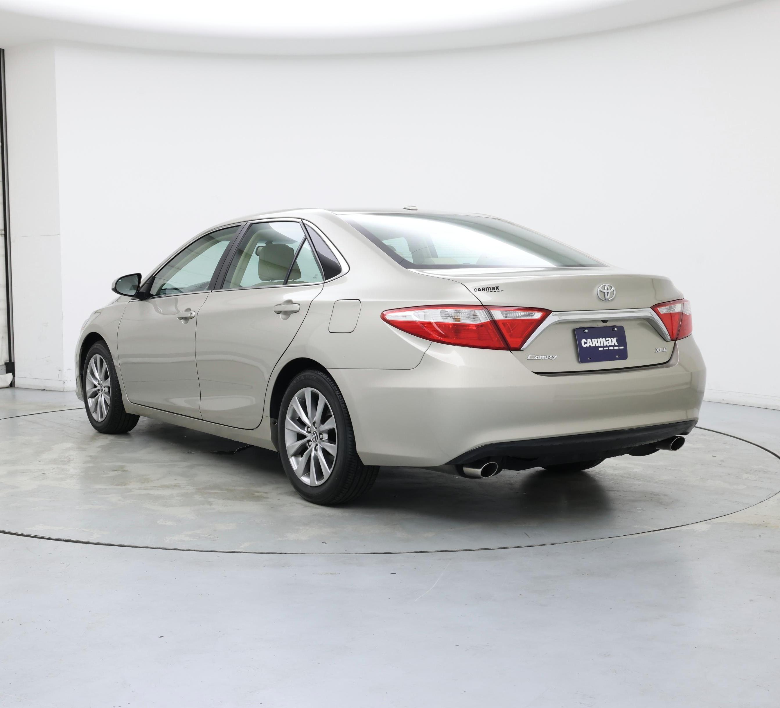 Thumbnail: 2016 Toyota Camry - 2