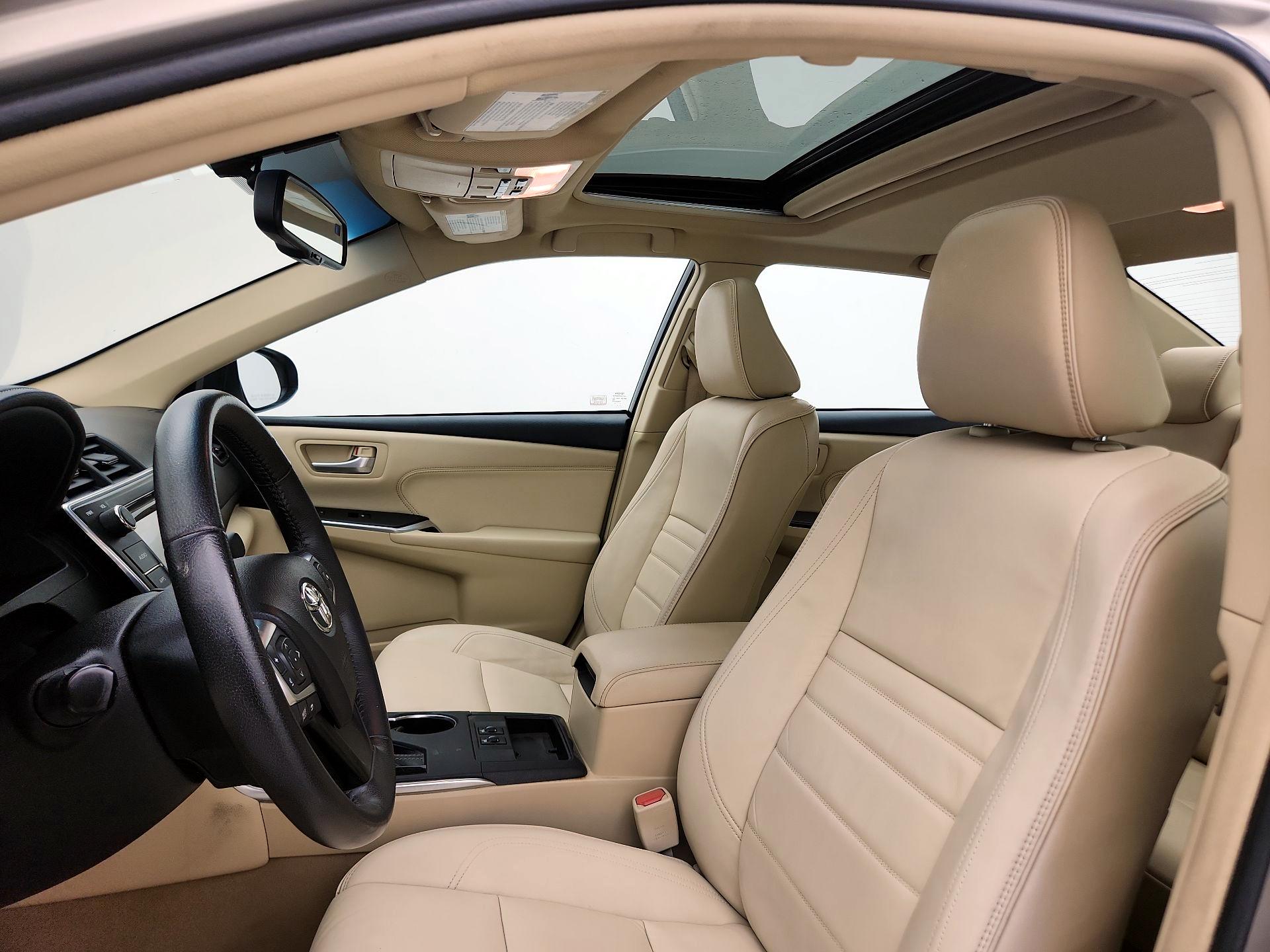 Thumbnail: 2016 Toyota Camry - 19