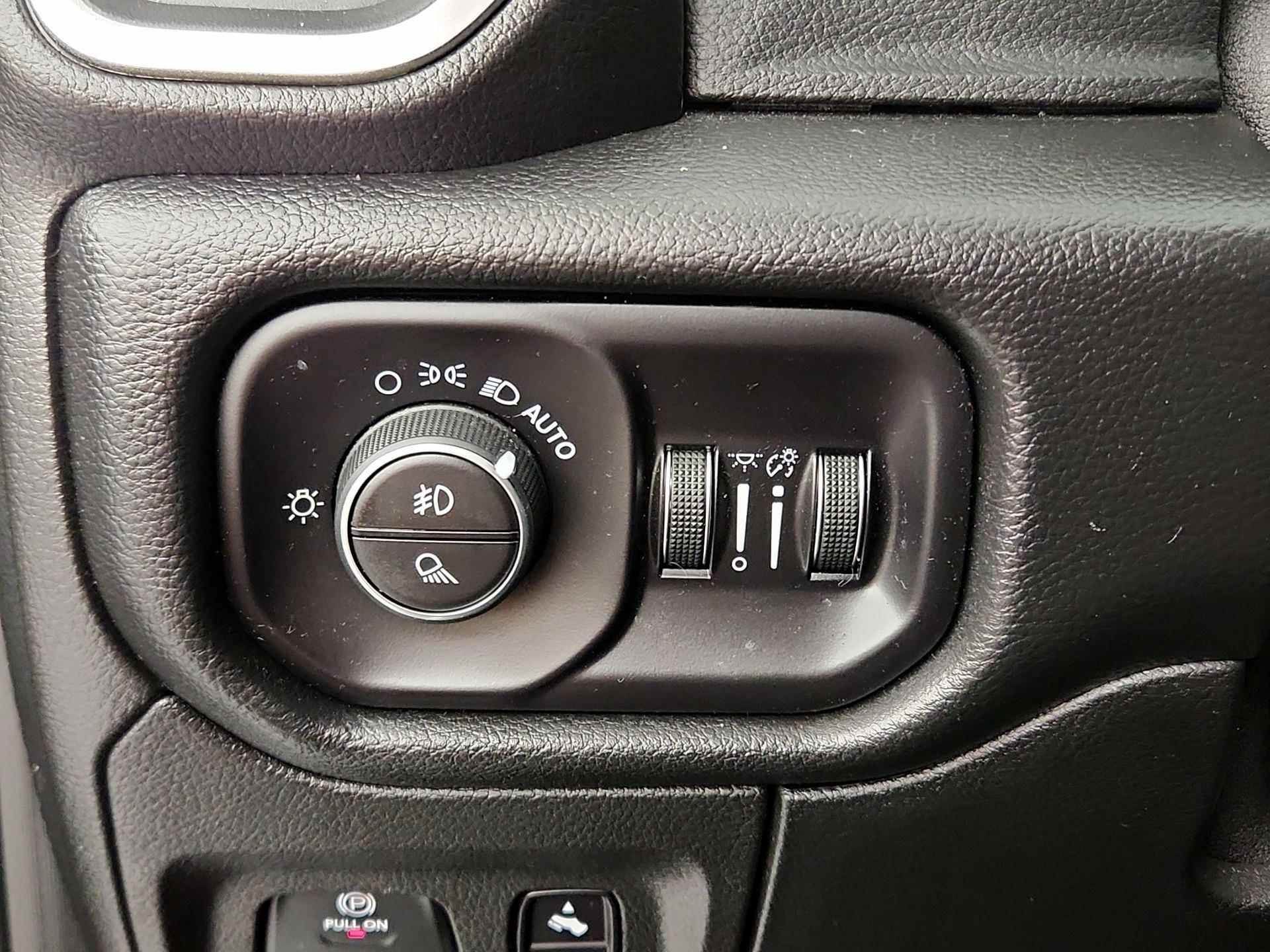 Thumbnail: 2019 RAM 1500 - 13