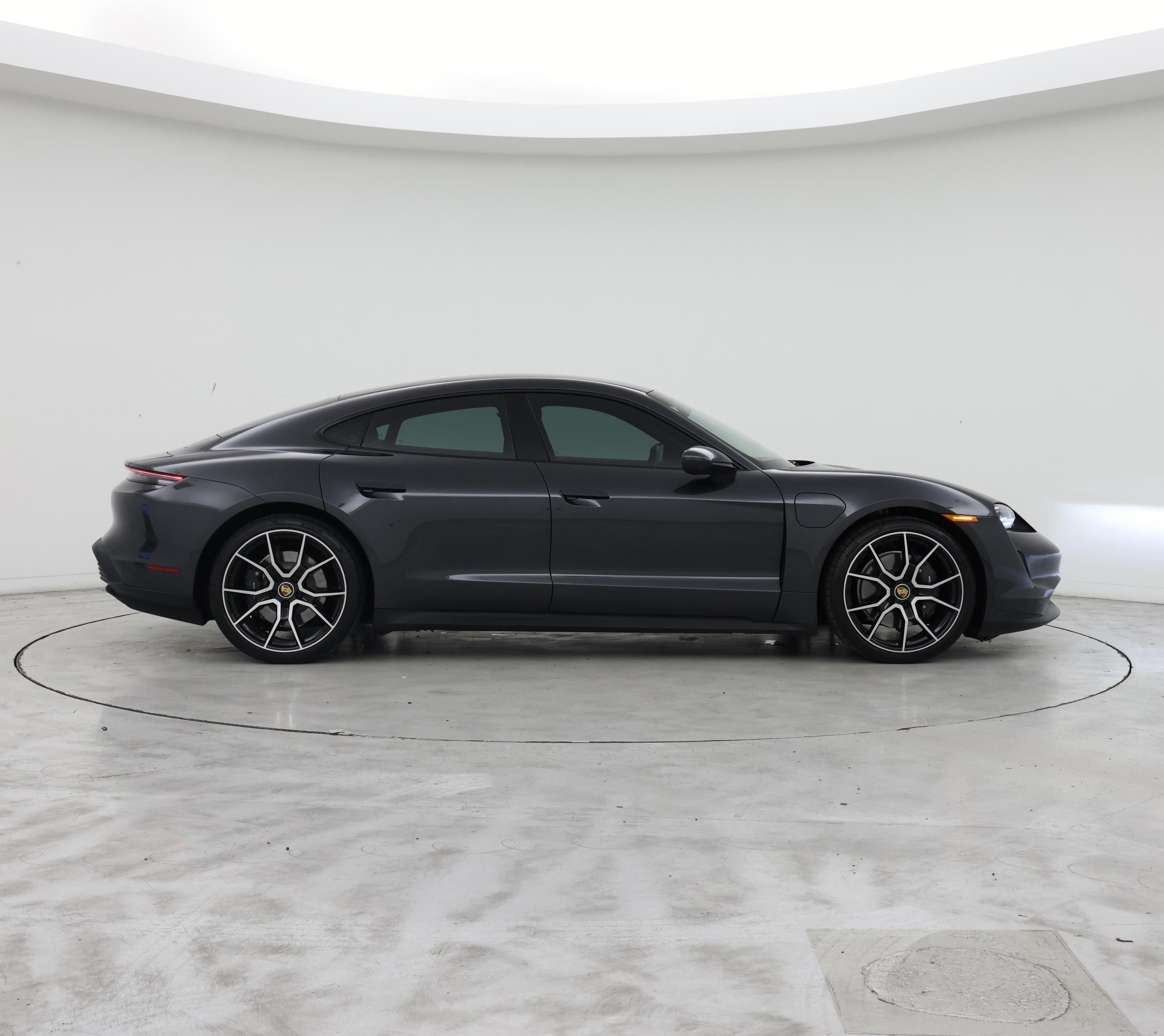 Thumbnail: 2022 Porsche Taycan - 7