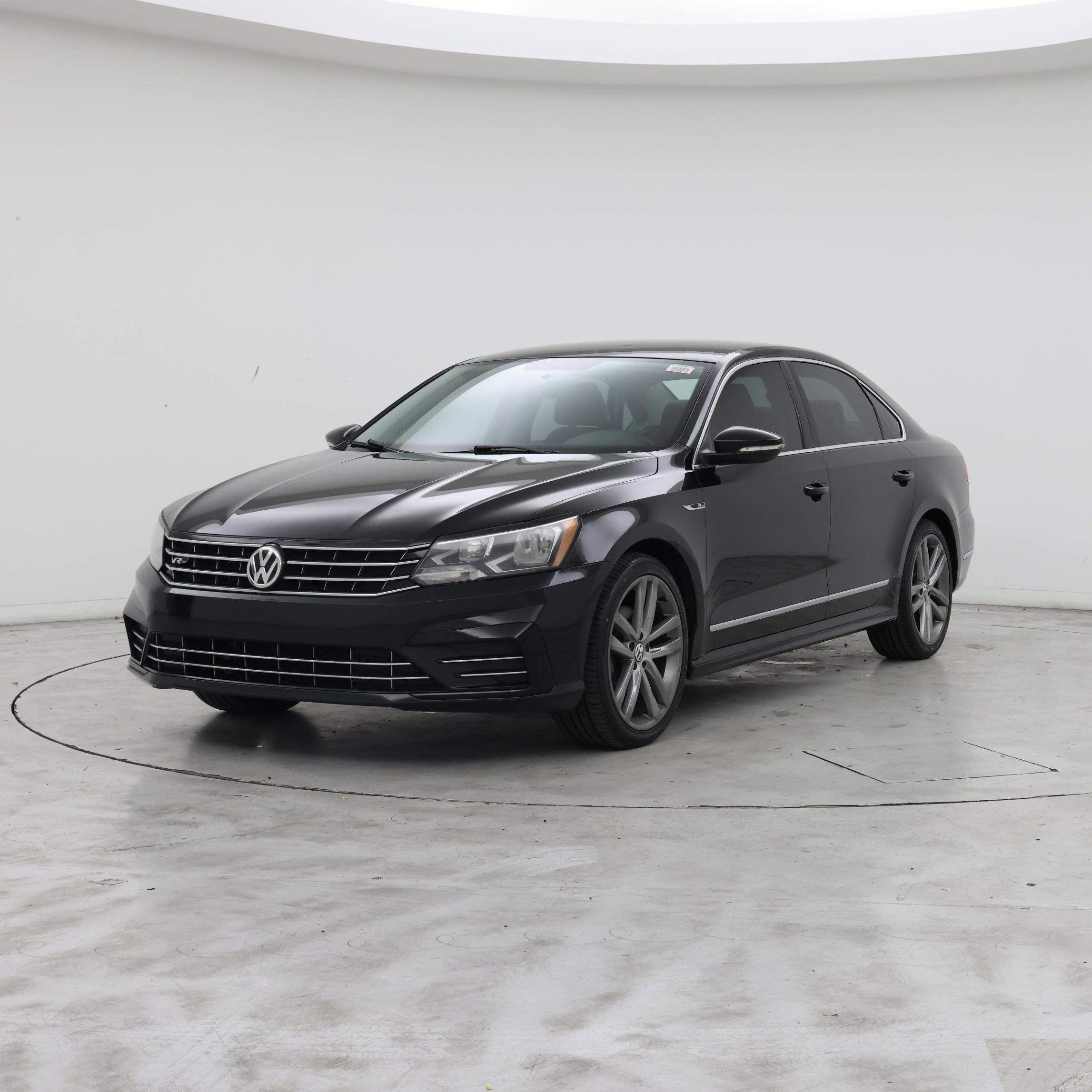 Thumbnail: 2017 Volkswagen Passat - 4