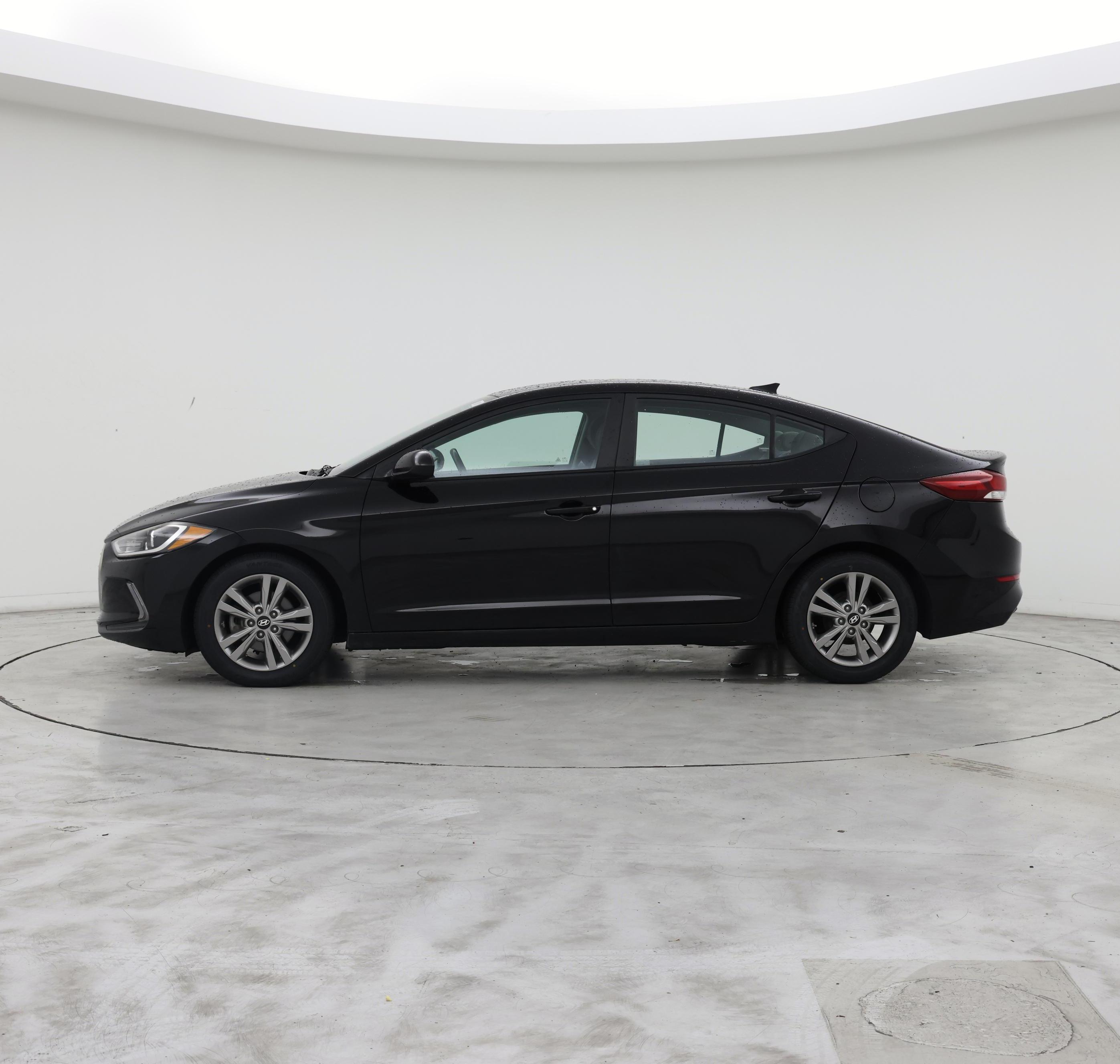 Thumbnail: 2017 Hyundai Elantra - 3